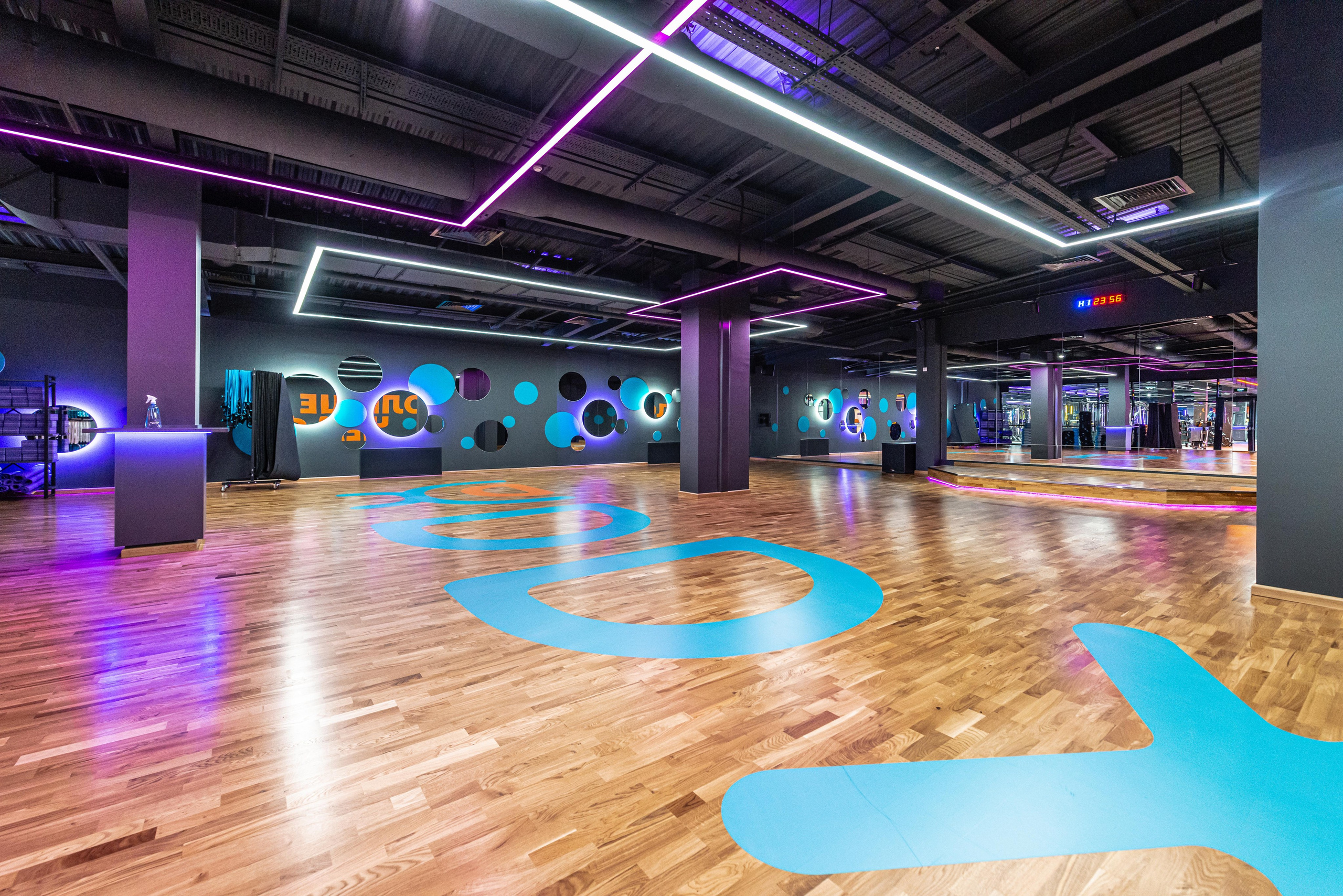 Фитнес-клуб DDX Fitness в Некрасовке. ФОТОГРАФ МЕКСИКА КИНТАНА-РОО