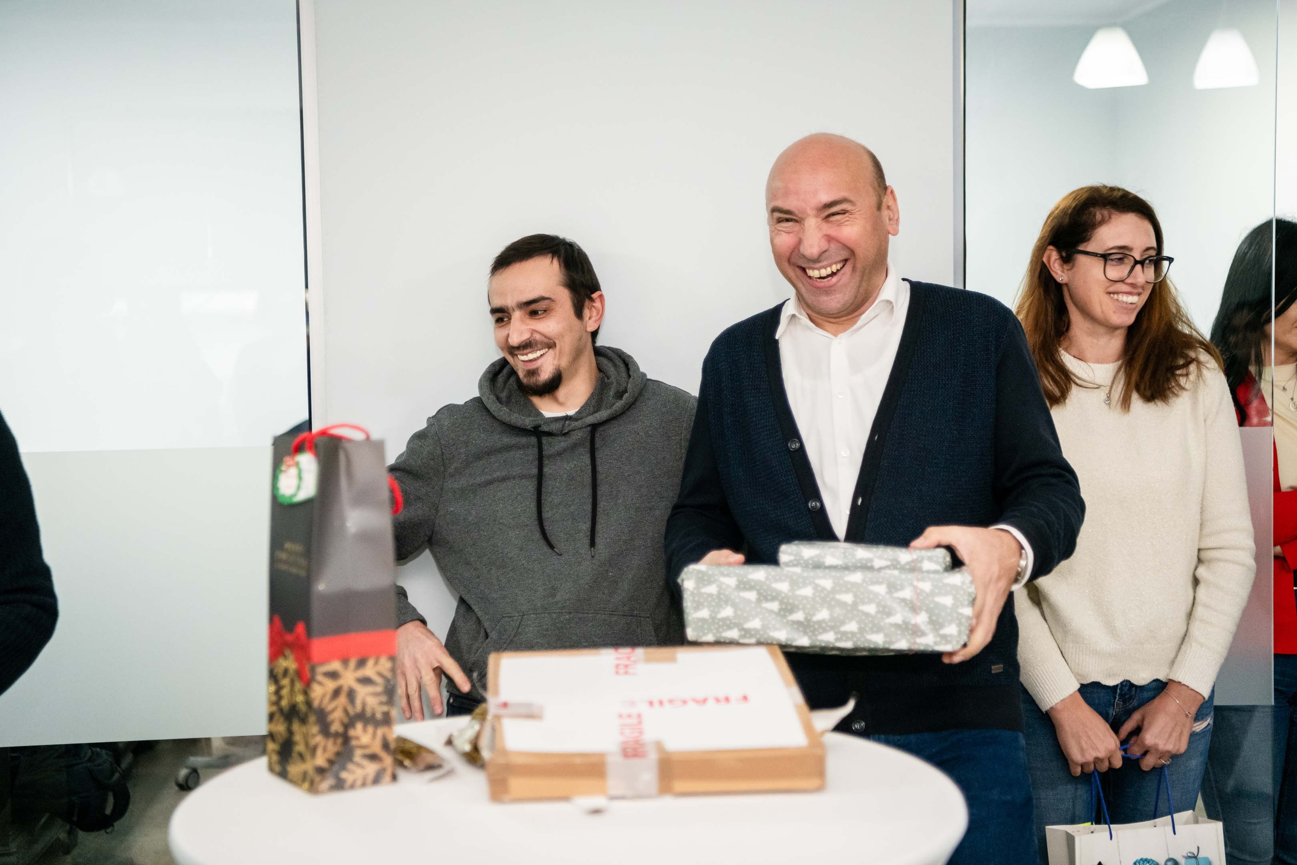 Petreceri corporate. Mugurel anghel