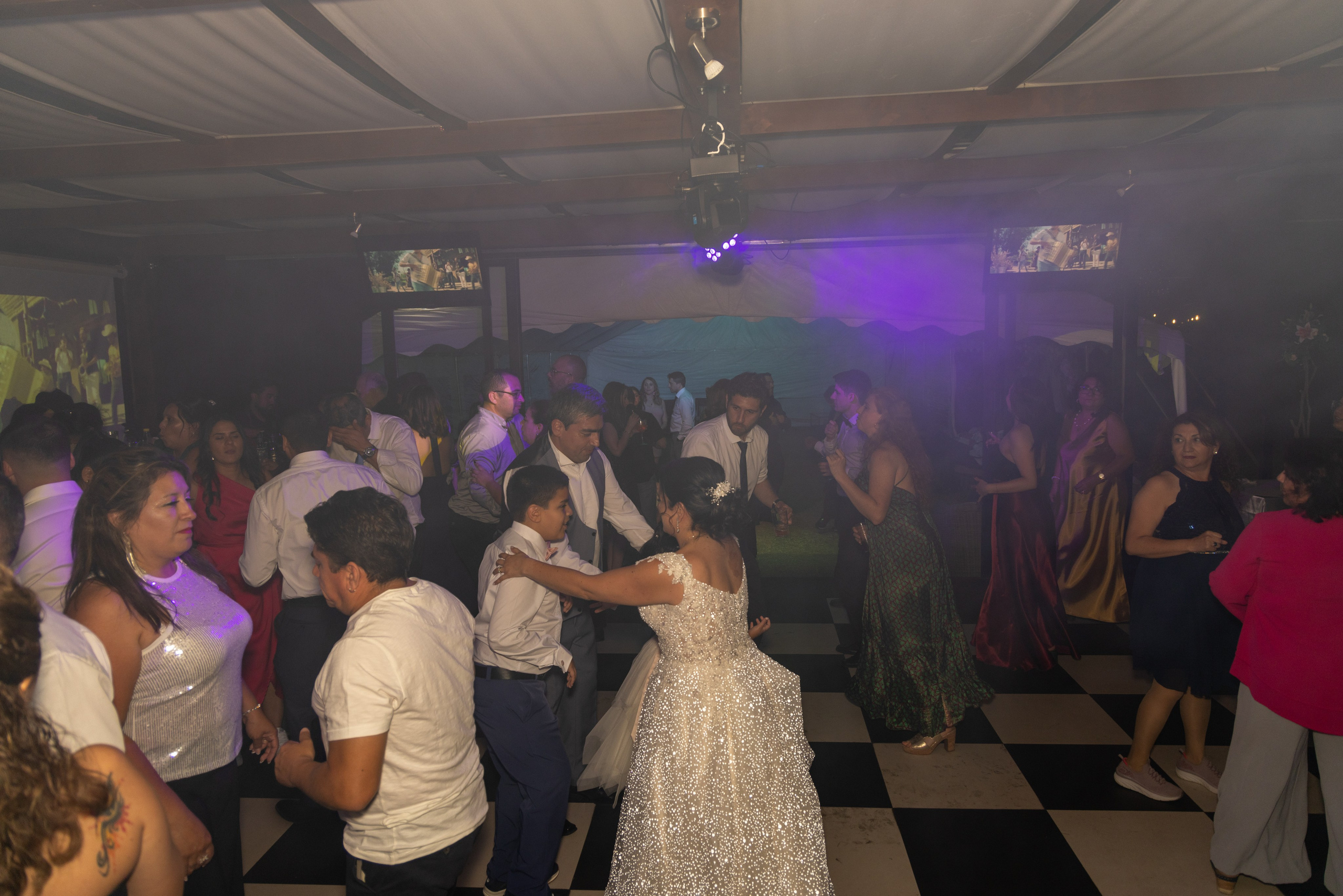 Katherin y Daniel. Dinka & Emilio - El arte de preservar lo que no se repite