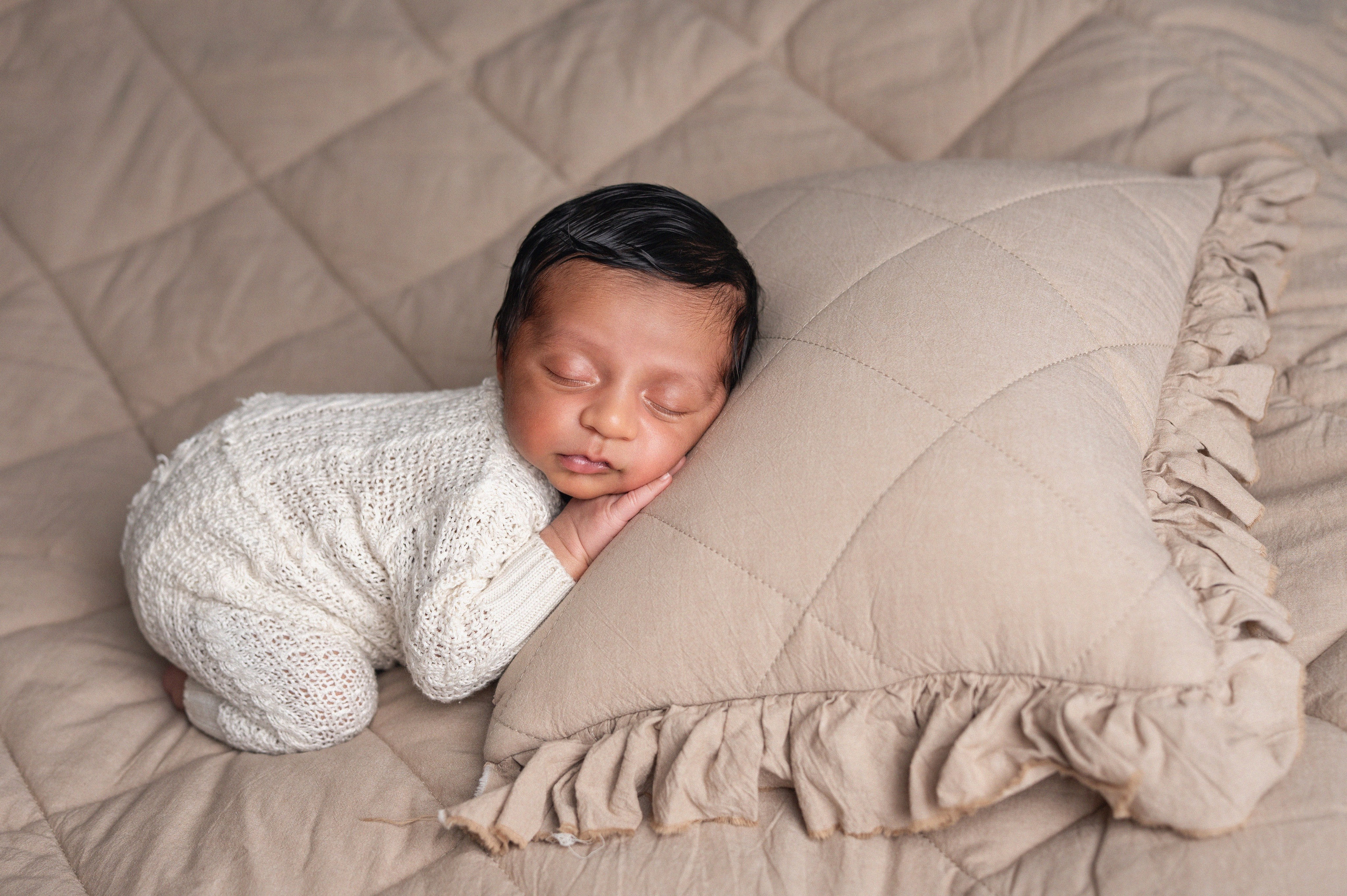 Vihaan 3 weeks. In-home newborn photography Raleigh & area Katya Kulikova