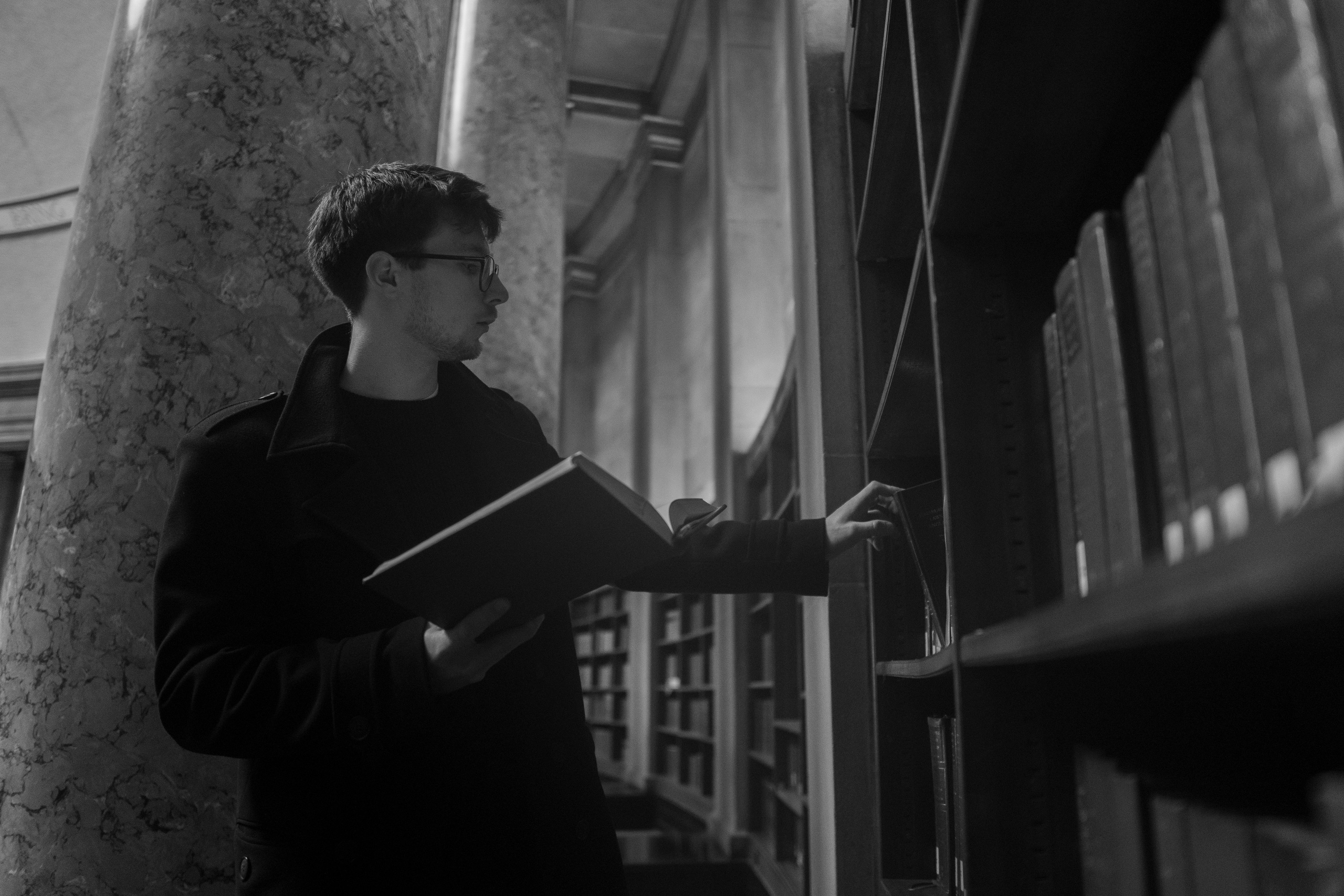Library Photoset. Molfar Visuals