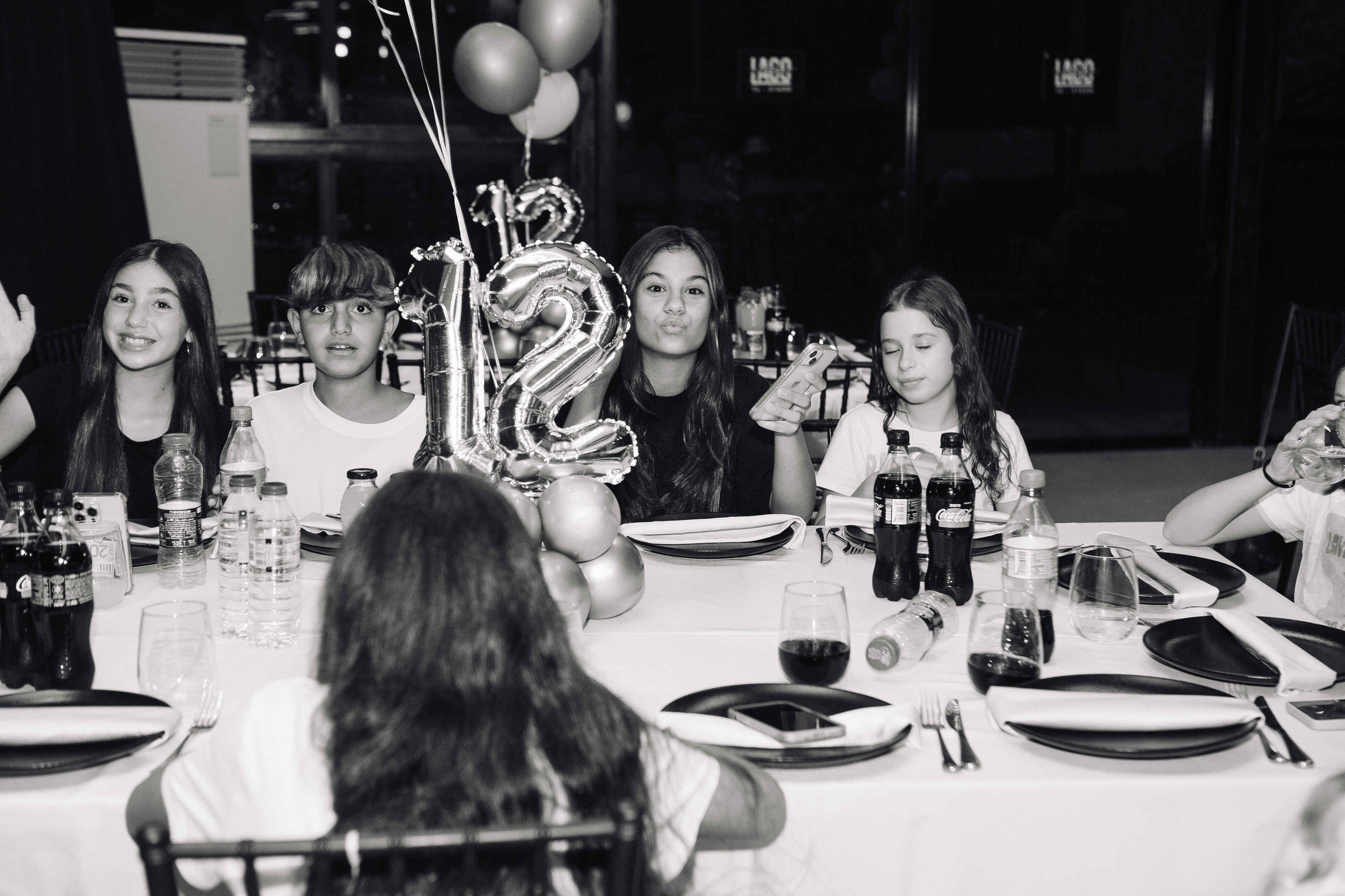 PARTY WITH FRIENDS. Https://shi-photo.com/