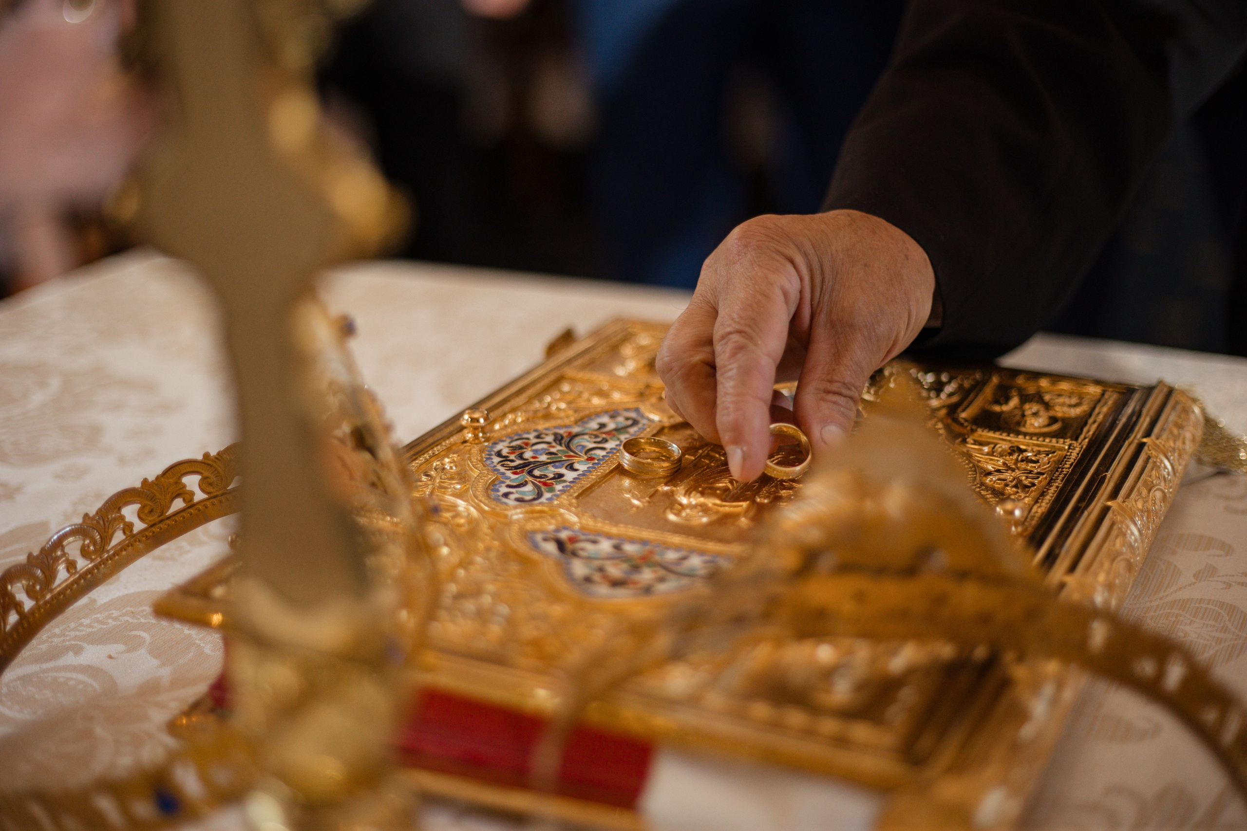 Oana & Vasile. Fotograf si videograf — evenimente si studio