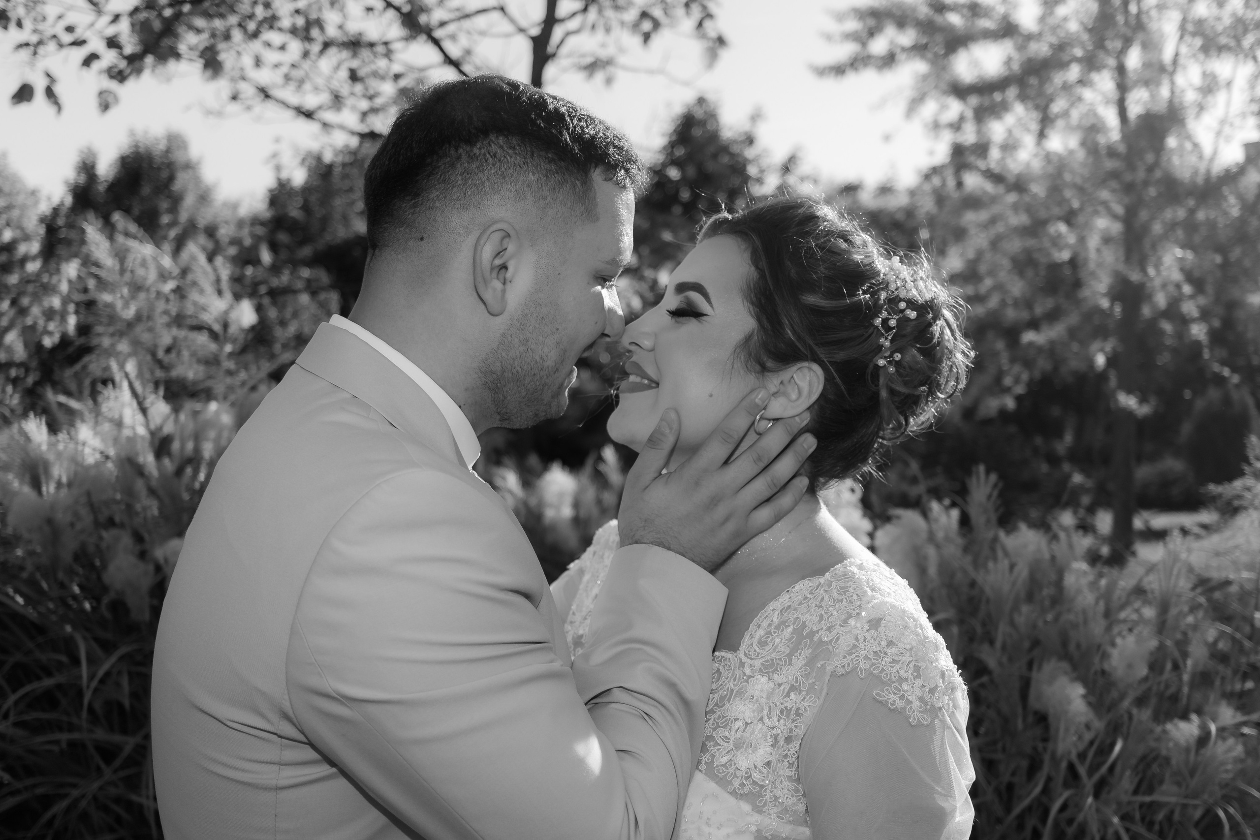 Ramona & Sebi. Fotograf si videograf — evenimente si studio