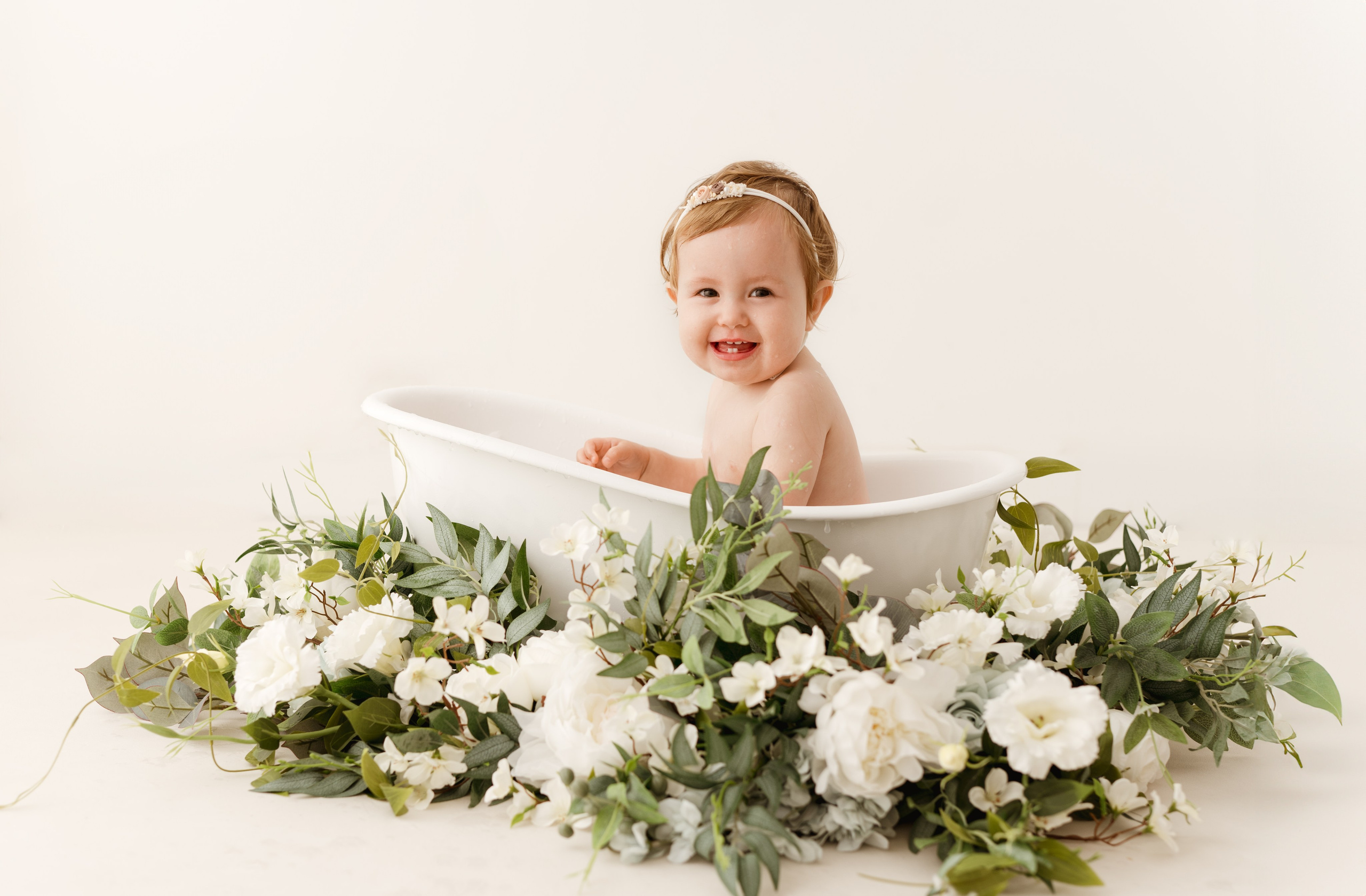 Sesja roczkowa Alicji. Fotograf Łódź - sesja ciążowa, noworodkowa, dziecięca. Studio w Łodzi