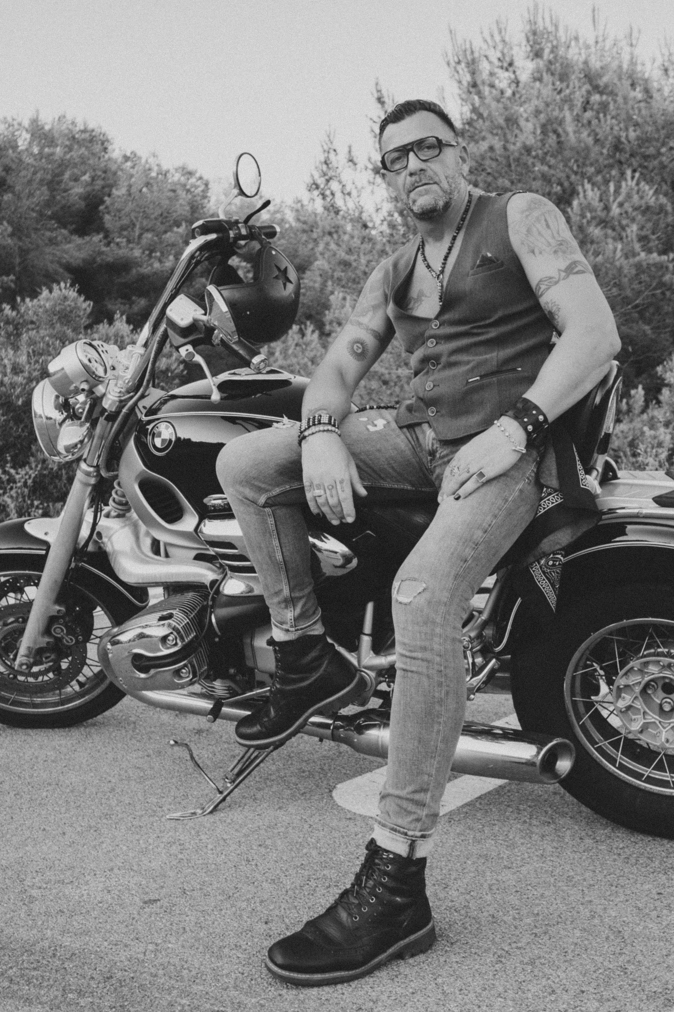 Фотосессия пары на мотоцикле. Профессиональная фотосъемка в Калафелле — Елена Медведева