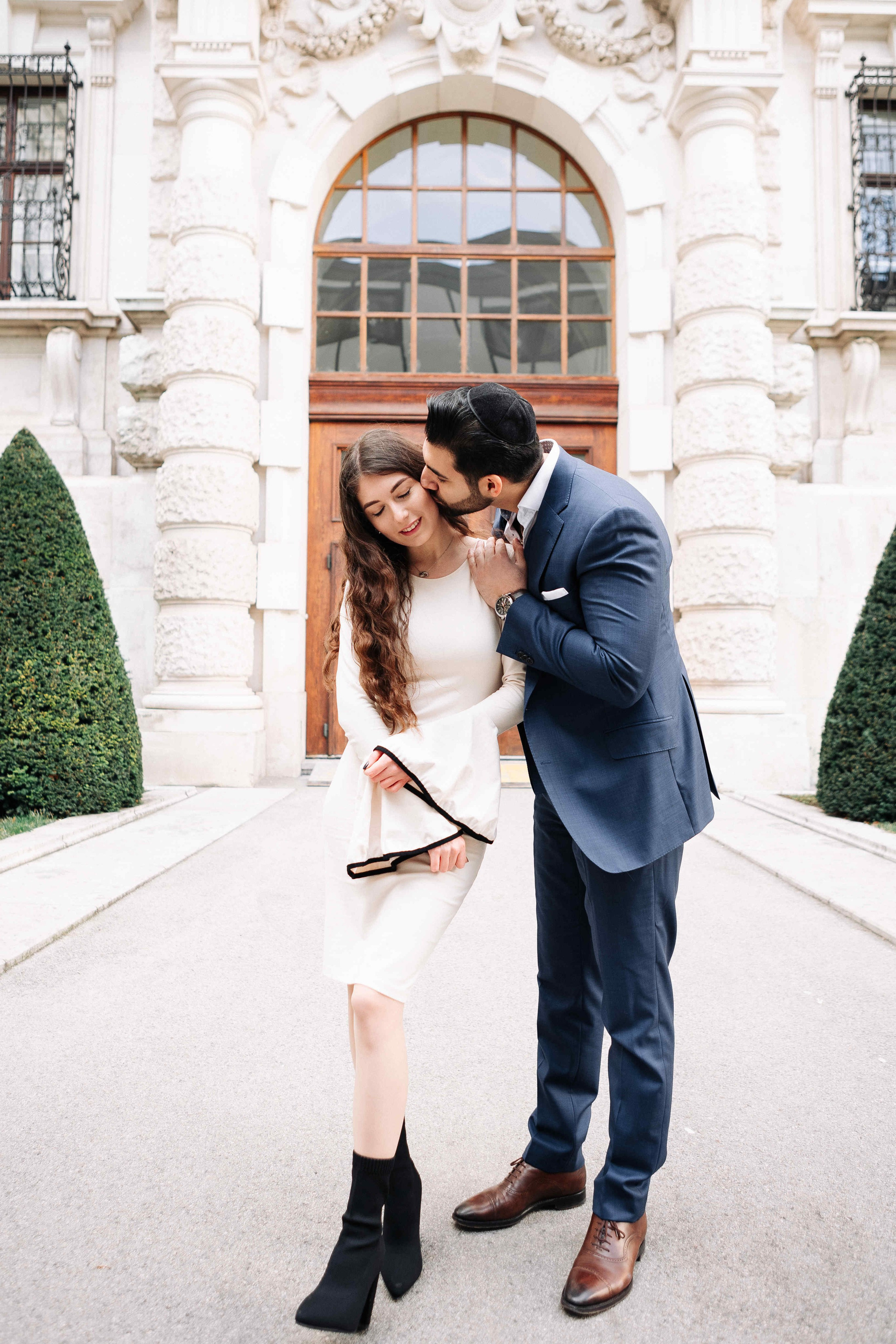 A LOVE STORY IN VIENNA. PHOTOGRAPHER IN ISRAEL