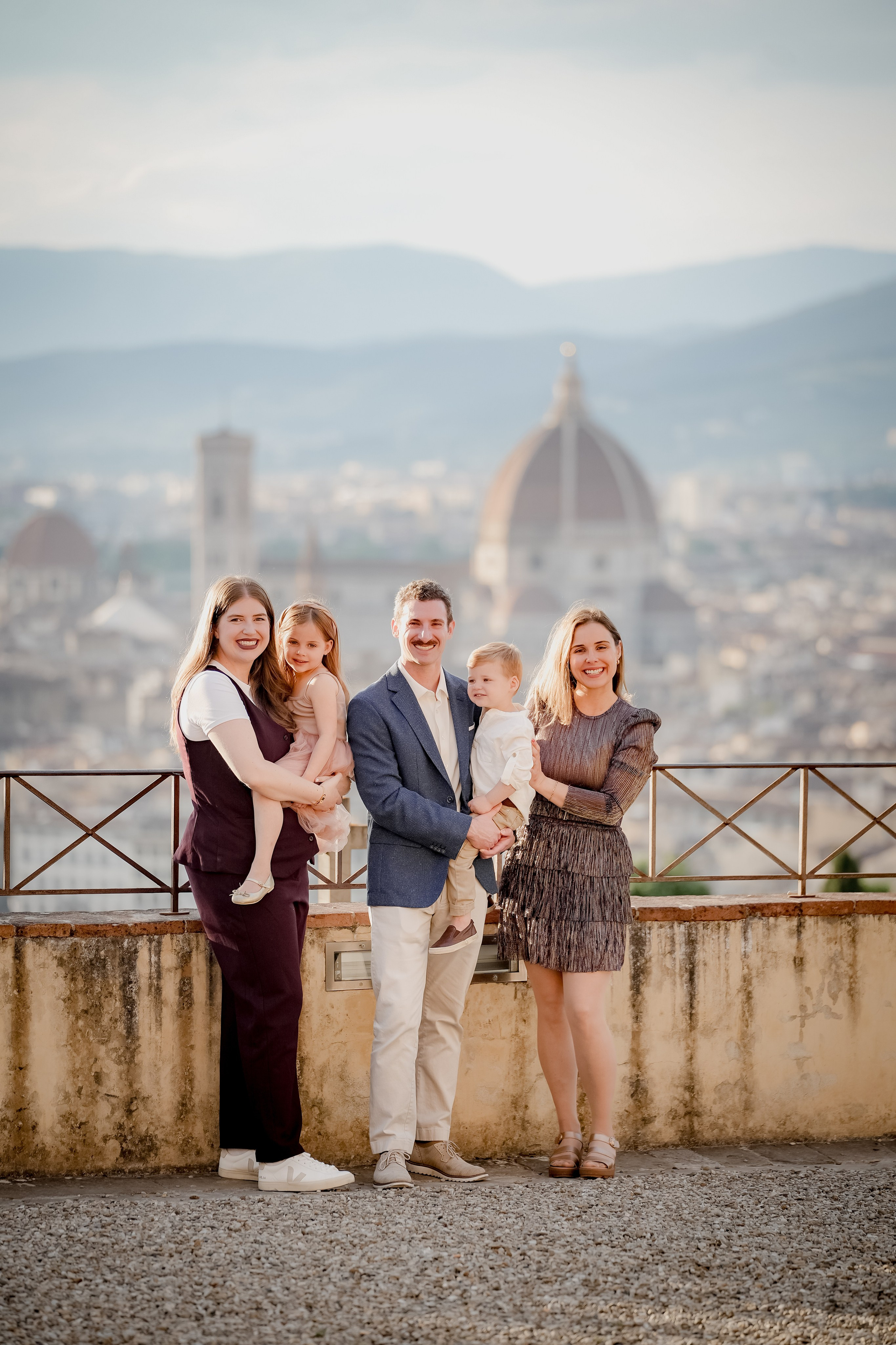 Jessica & Family. Wedding Photographer in Italy