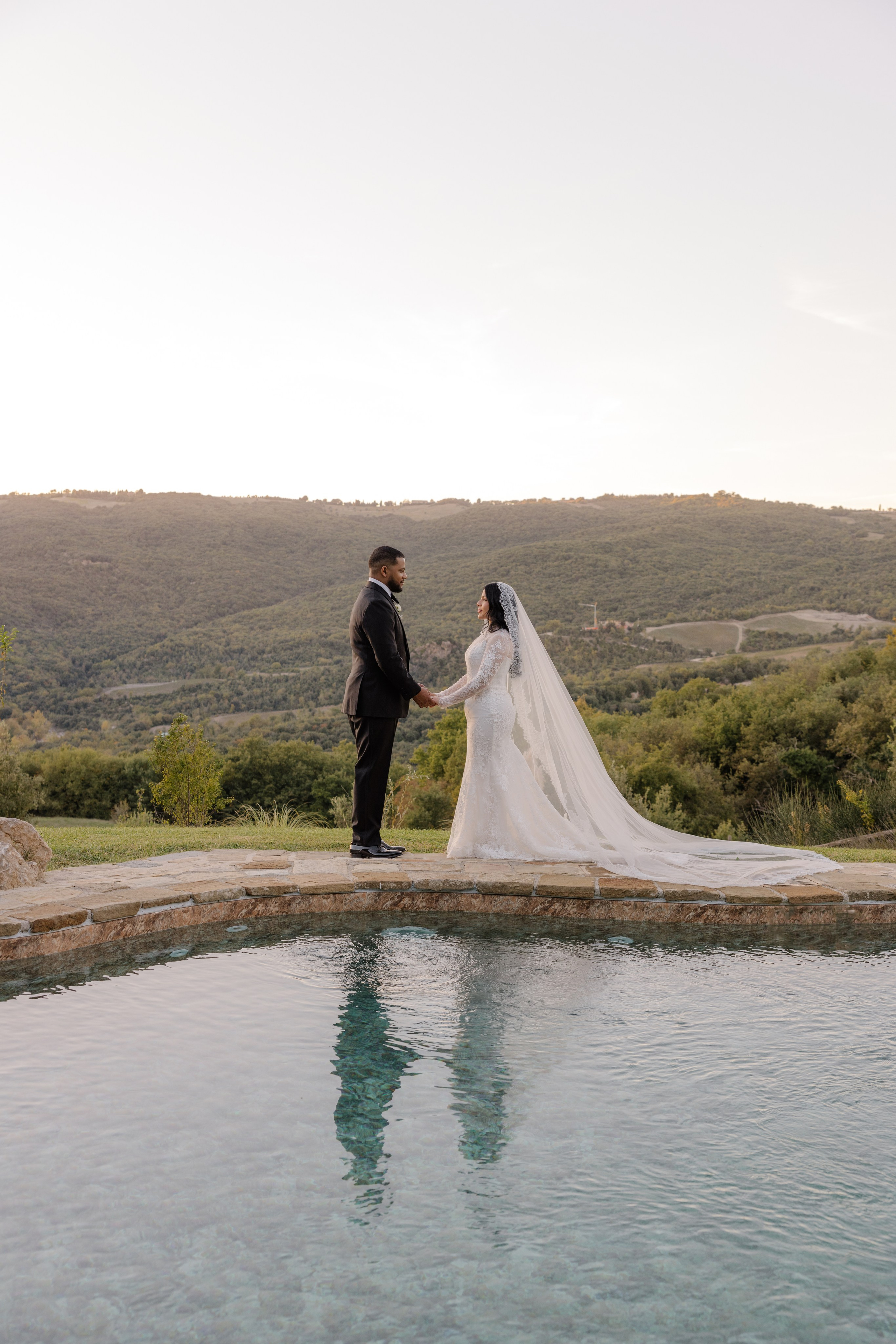 Mitcell&Melanie digital. Wedding photographer Italy