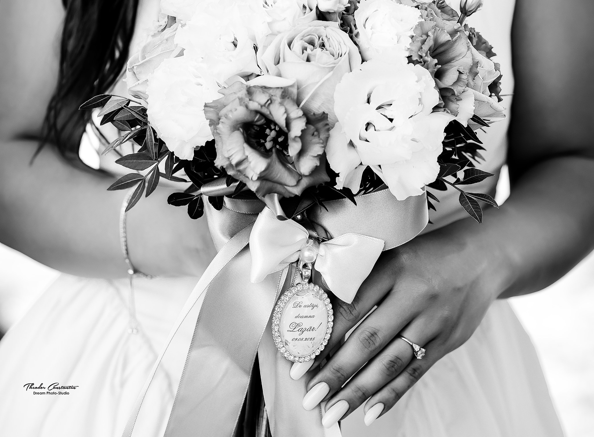 Logodna. Dream Studio Galați – ședințe foto profesionale pentru familie, portrete și evenimente