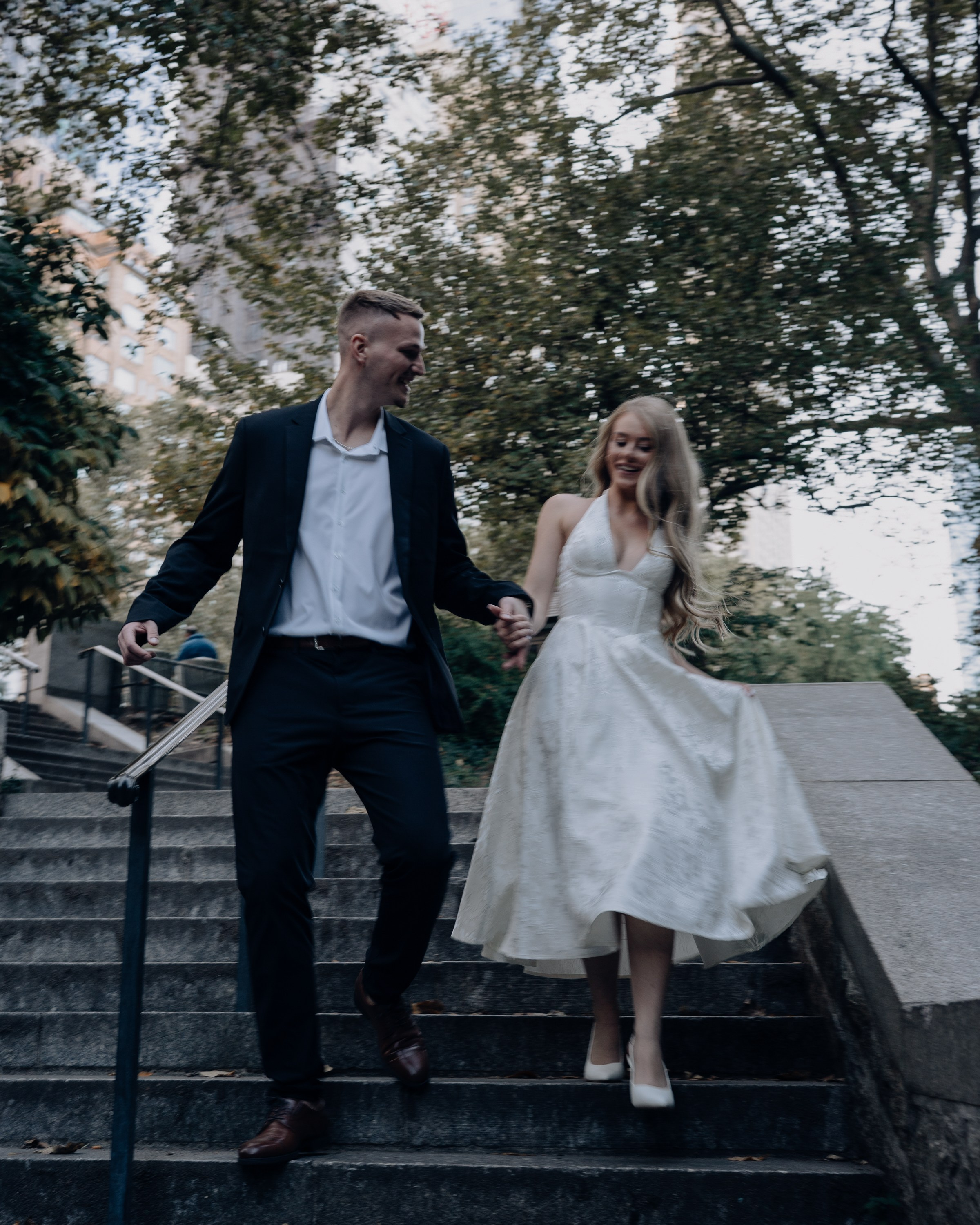Engagement session in Central Park. Portrait and wedding photographer in New York