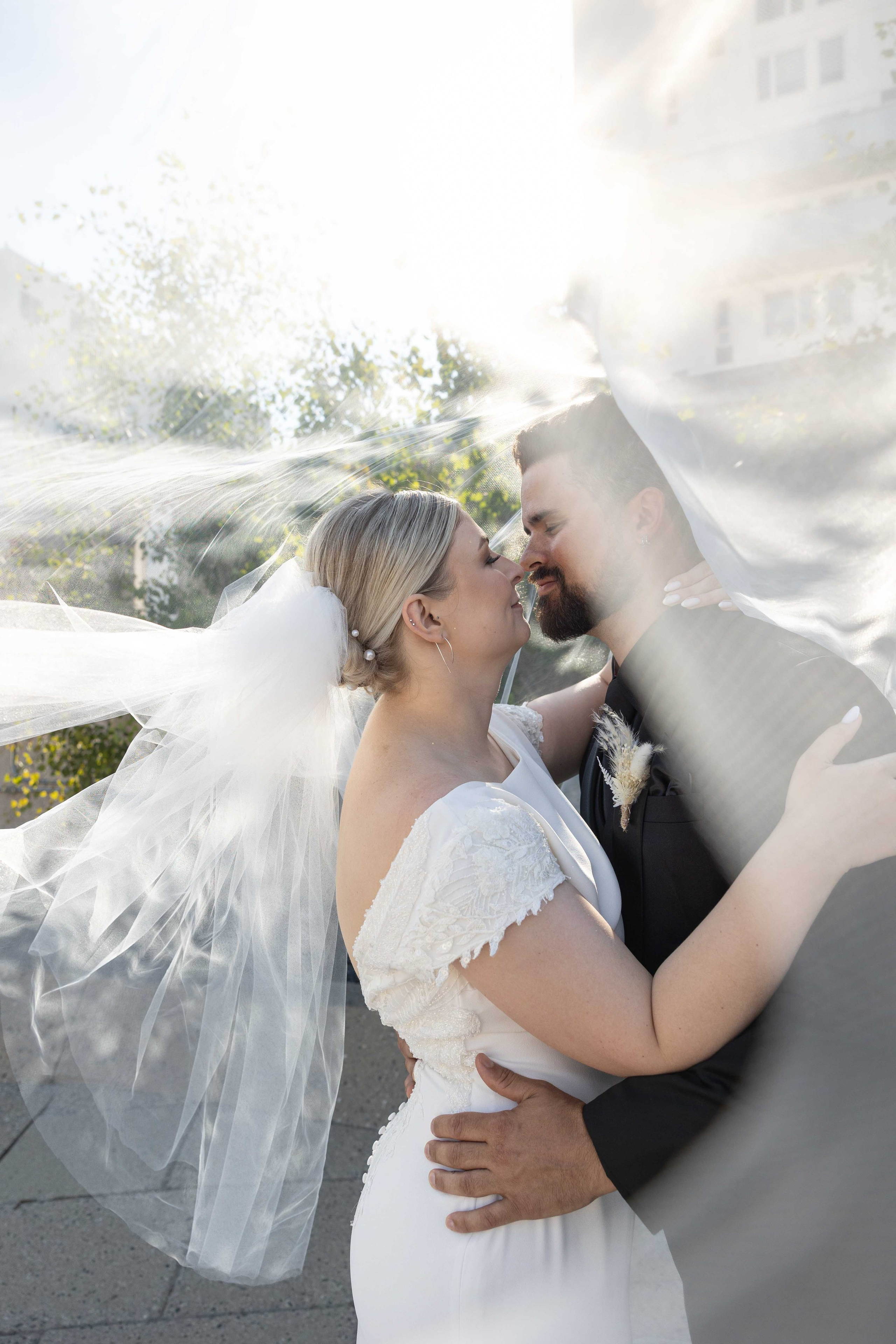 Khrystyna & Zachary (Winnipeg Art Gallery). Wedding Photographer in Winnipeg — Cinematic & Timeless by Vitiuk Photography