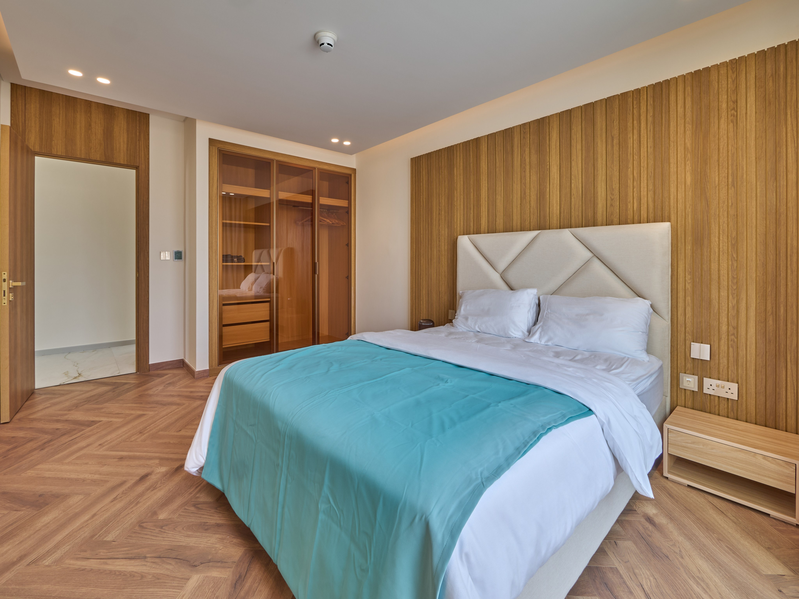 Jasmine Lane Townhouse Photography — Dubai Real Estate Listing. Hotel Photographer in Dubai — Interiors & Commercial by Oleg Novikov