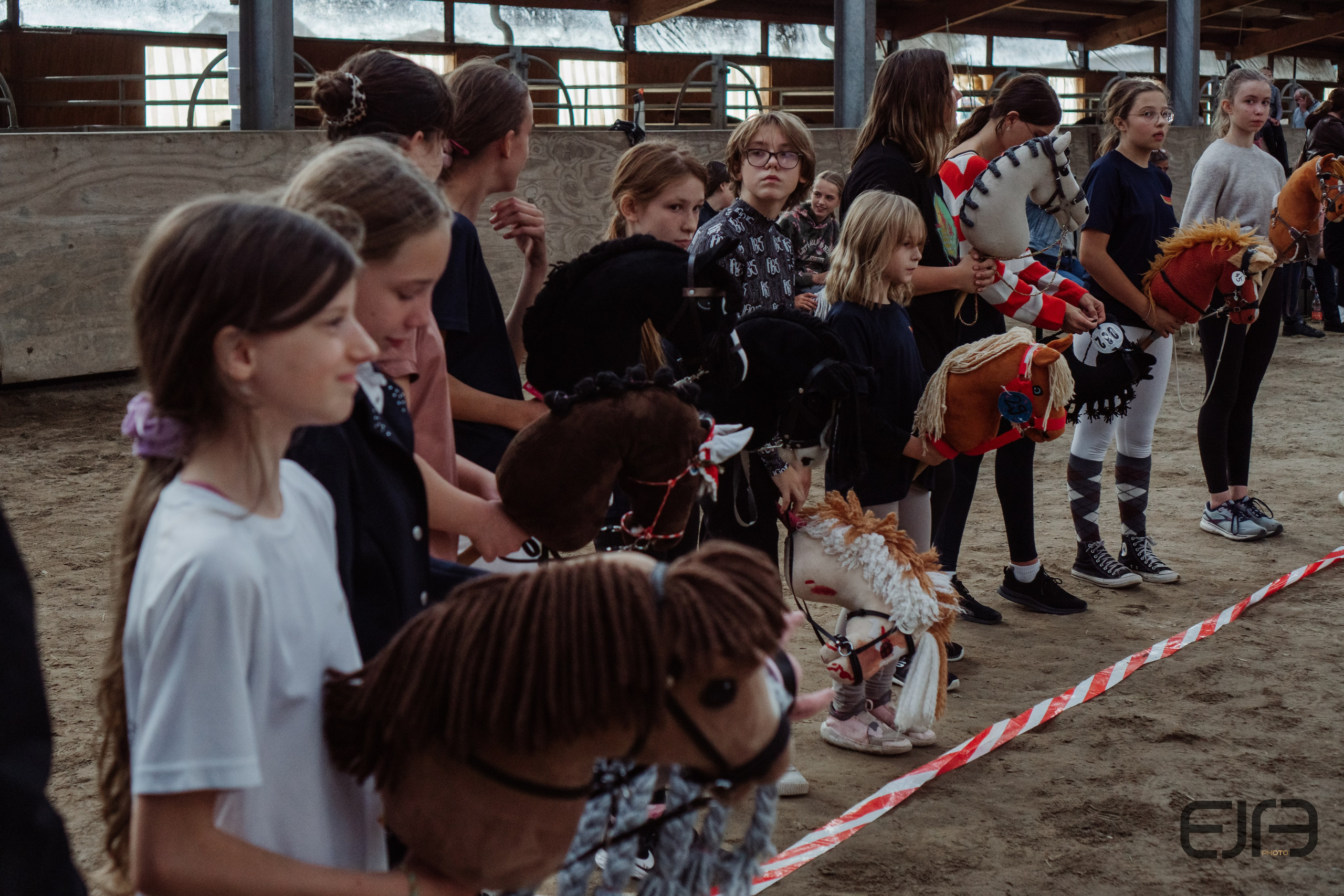 Hobby Horsing am Kaiserstuhl. Kreatives Design & Fotografie – Dein Partner für starke visuelle Auftritte