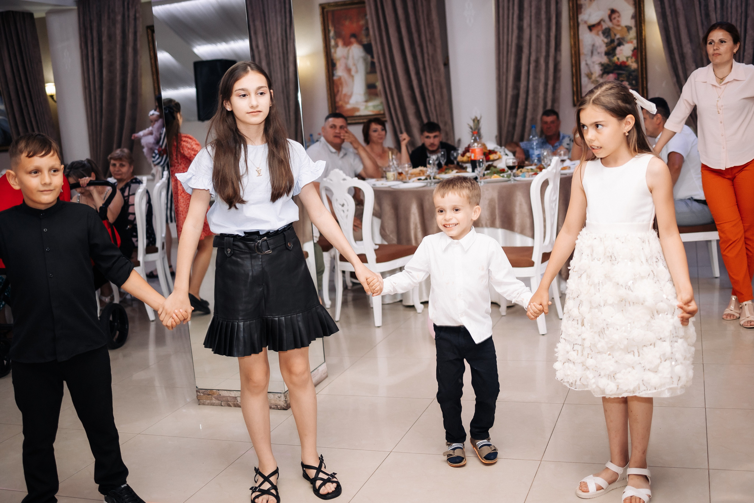 Marius & Amelia. Fotograful evenimentului tău