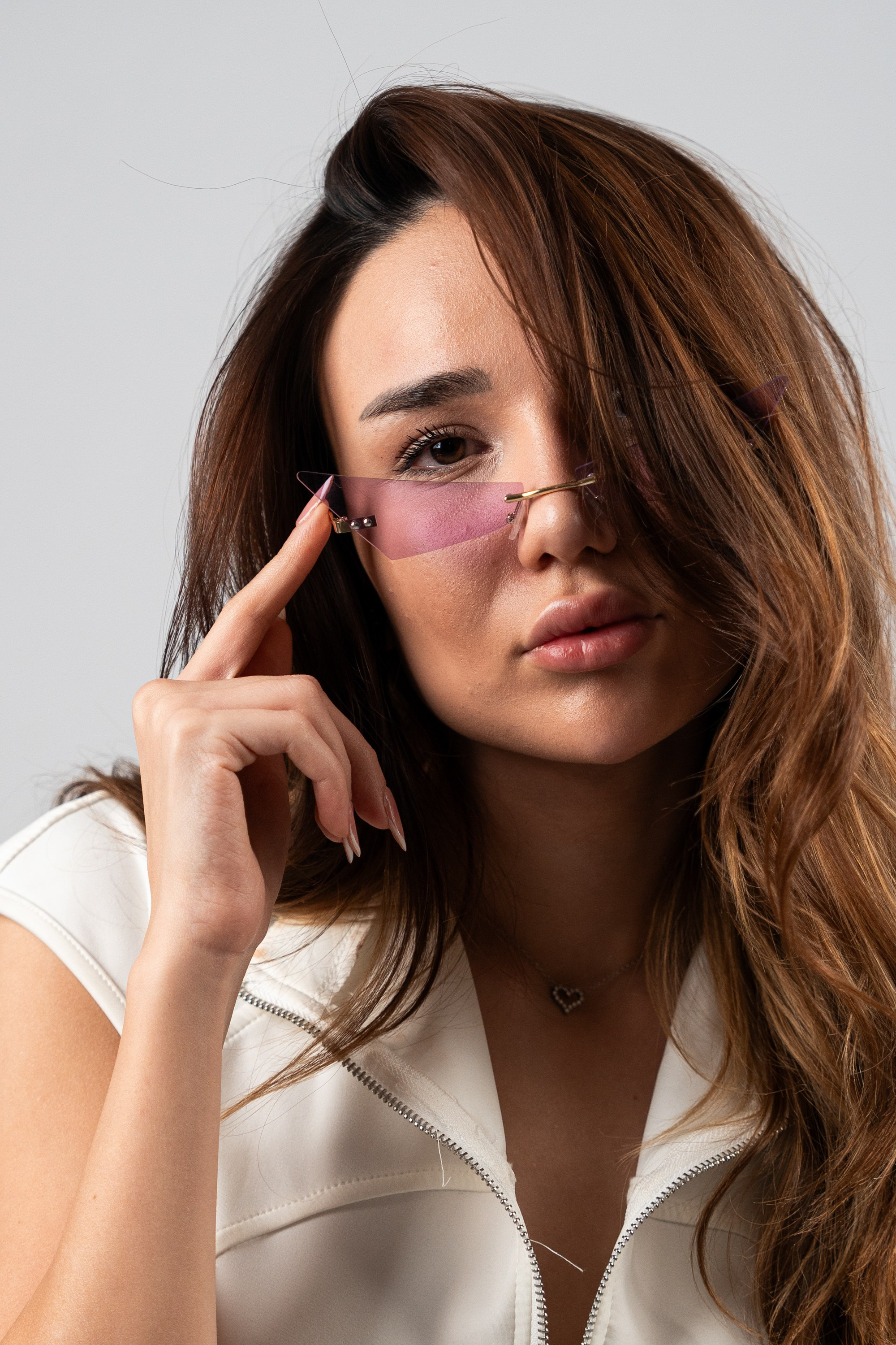 Portret Fotoqrafiyası | Bakıda Peşəkar və Yaradıcı Portret Çəkilişi. Məhsul Fotoqrafı Bakıda