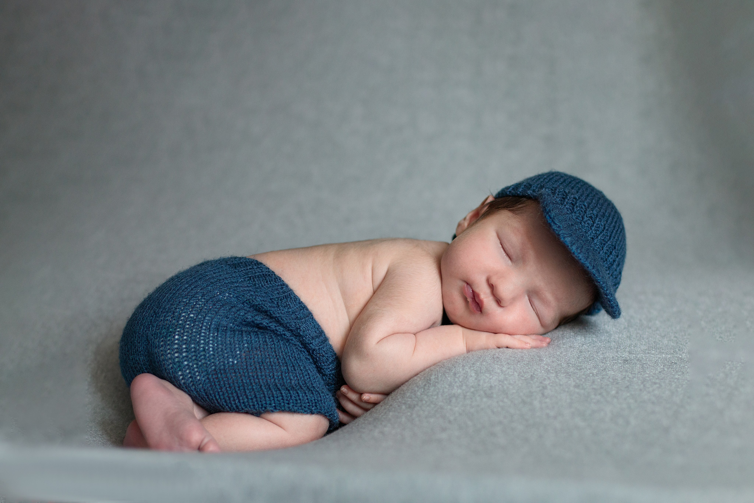 Newborn классическая. Детский и семейный фотограф в г. Бельцы