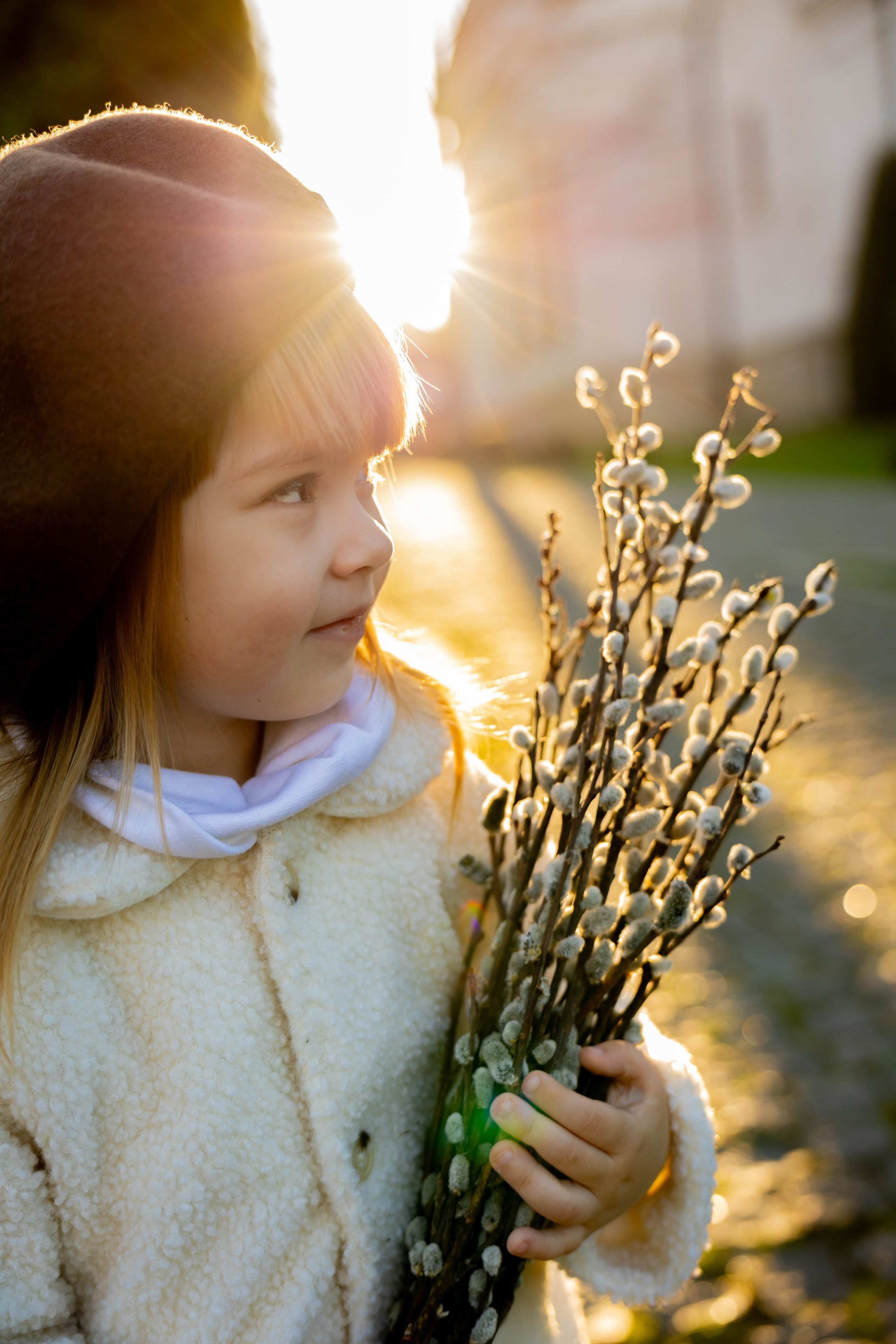 Фотосессия ребенка в вербное воскресенье. Семейный фотограф в Кишиневе, Молдова Врабий Ольга