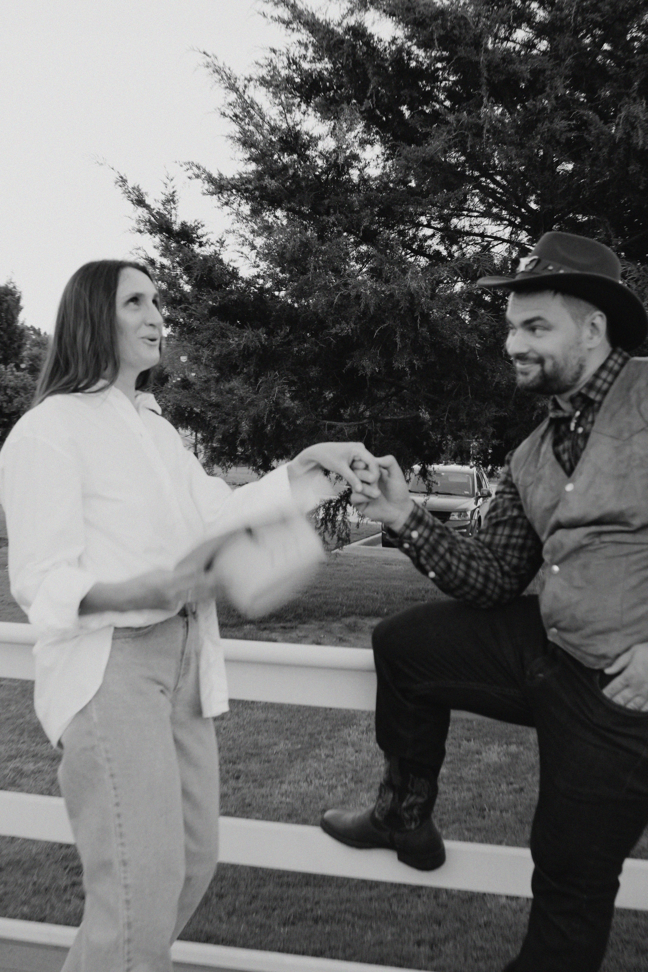 Texas Countryside Family Photoshoot in Cowboy Style. Lana Petrychenko — Portrait & Family Photographer. Valencia, Spain