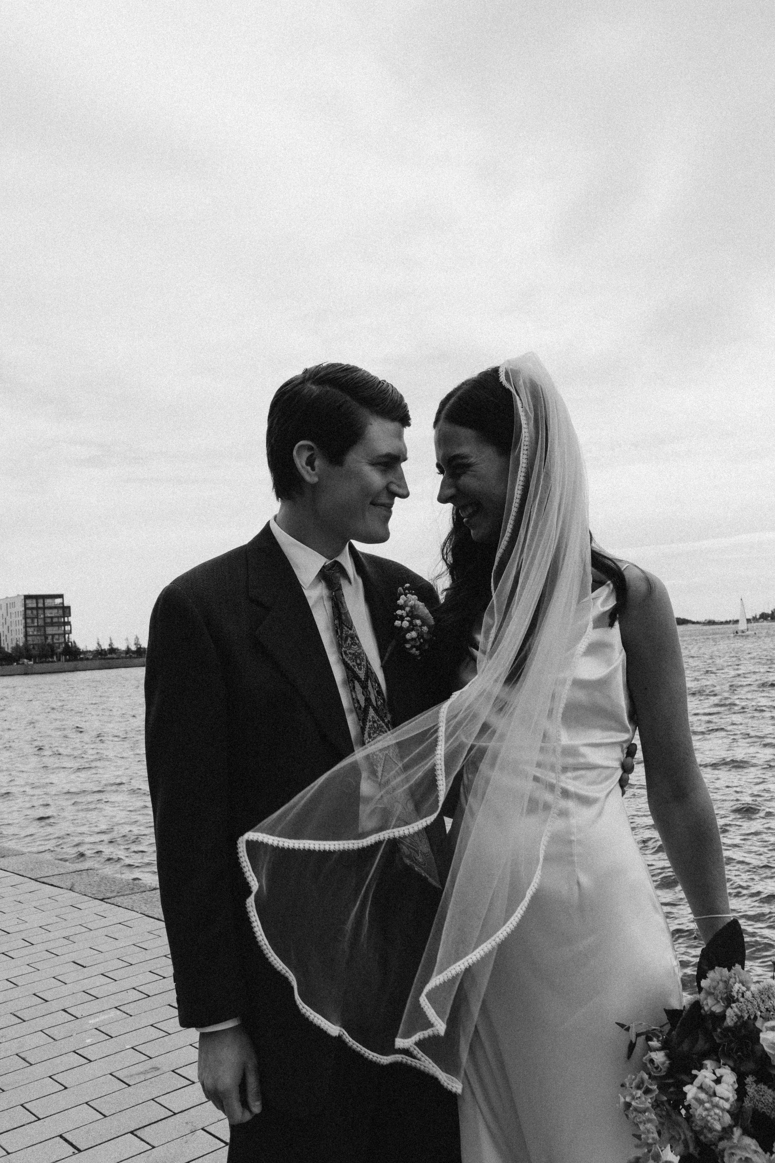 V&S. Wedding and potrait photographer in Helsinki Vickan O