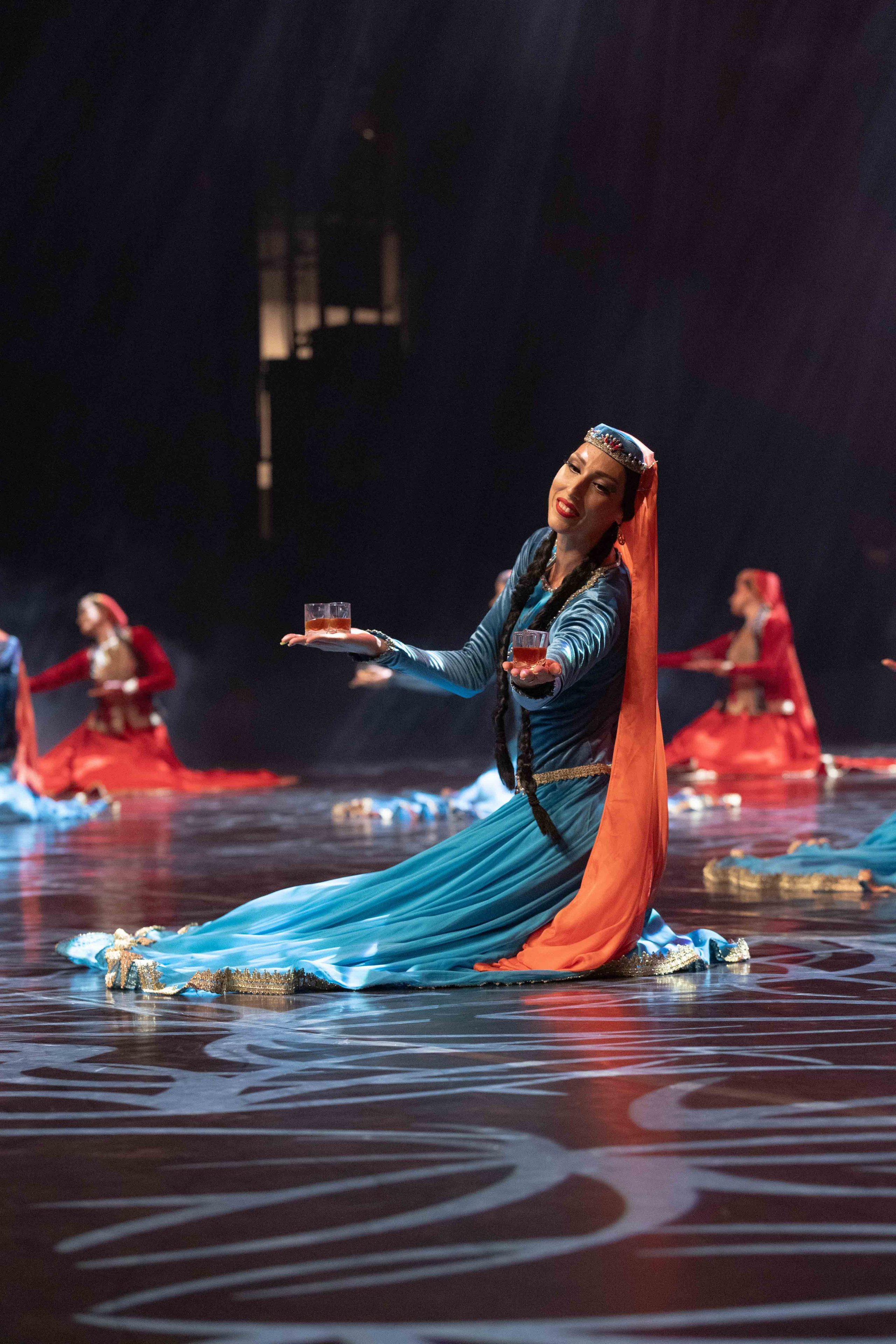 STATE DANCE ENSEMBLE. Wedding&Event photographer Ismail Rzayev in Baku