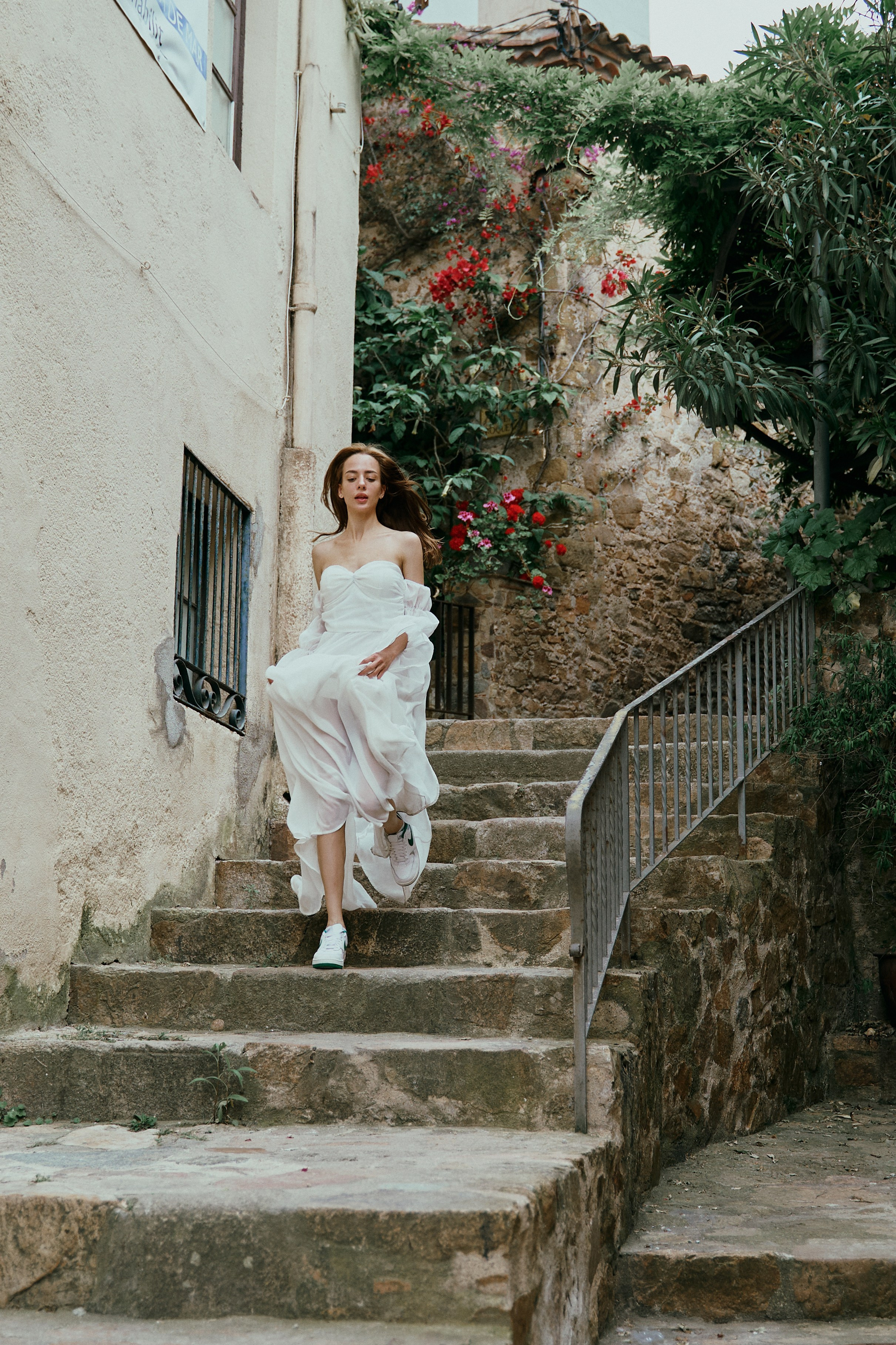 The runaway bride. Photographer in Barcelona Spain Zhanna Zakharchenko