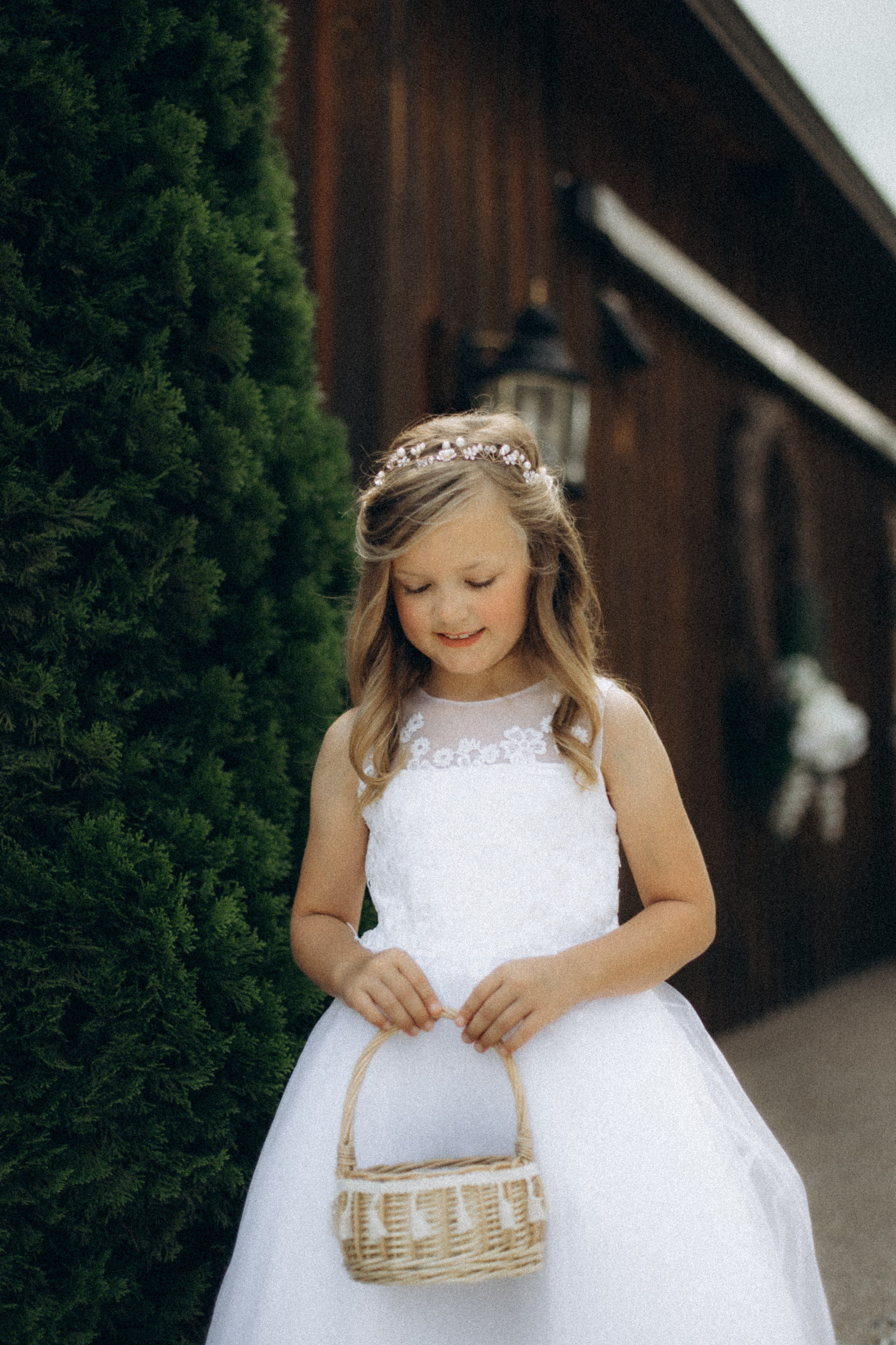 Blake & Stacy (KY). CAPTURED BY SHANKS PHOTOGRAPHY