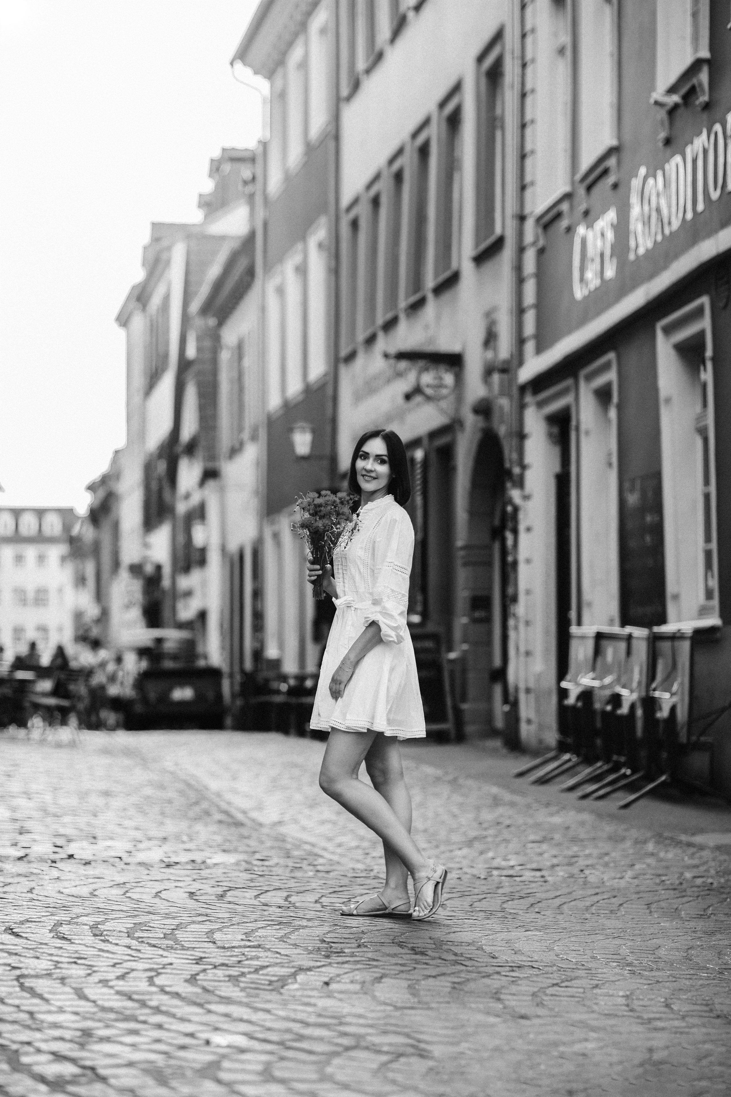 Outdoor Fotoshooting Hockenheim – Frisches Porträt in lebendiger Naturumgebung – LAV Fotostudio