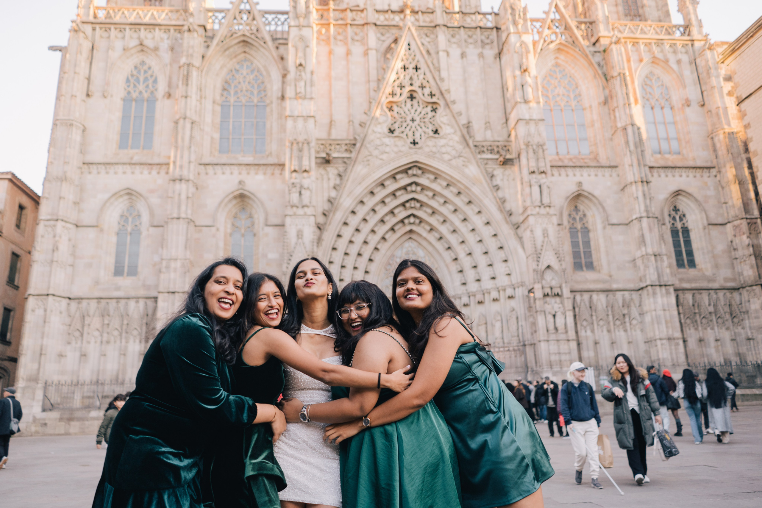 Girls in BCN. Photographer Kristina Dorina