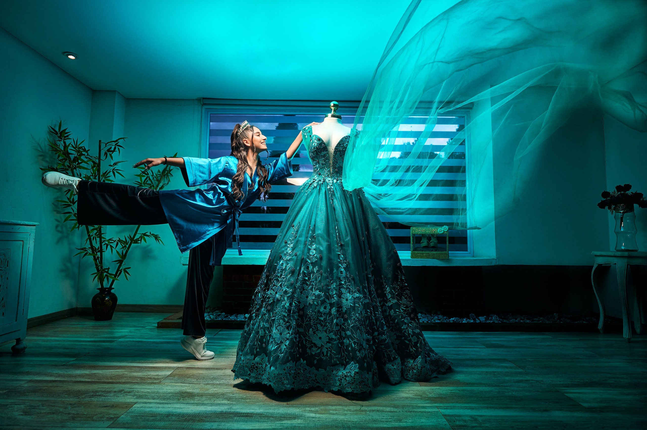 Mis 15 | Sesiones de Fotografía Modernas. Wedding Photography & Videography by ZZ Hendrick | Capturing Your Love Story in Colombia & USA