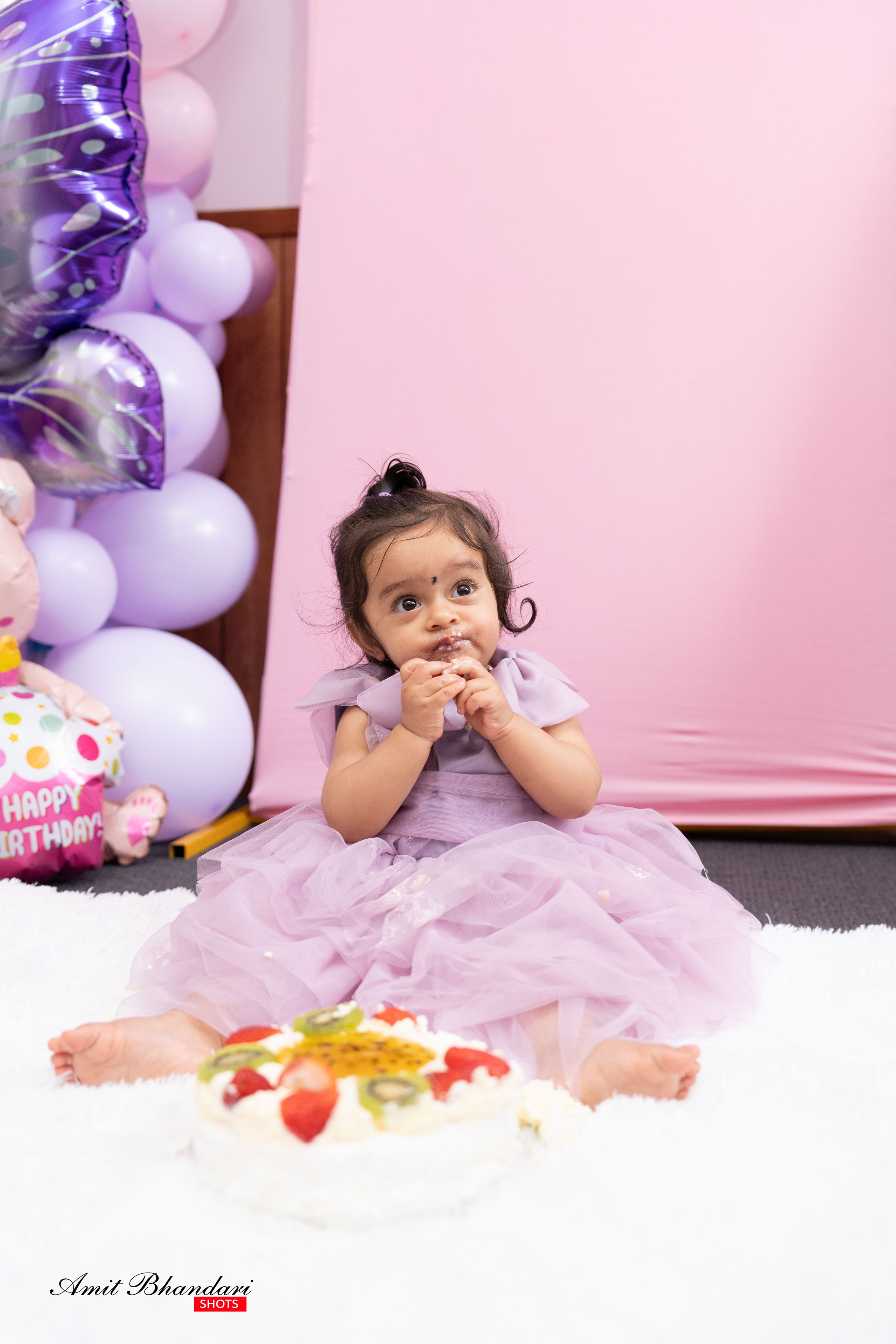 Yuhana’s Cake Smash Session. Freelance Photographer in Newcastle & Central Coast