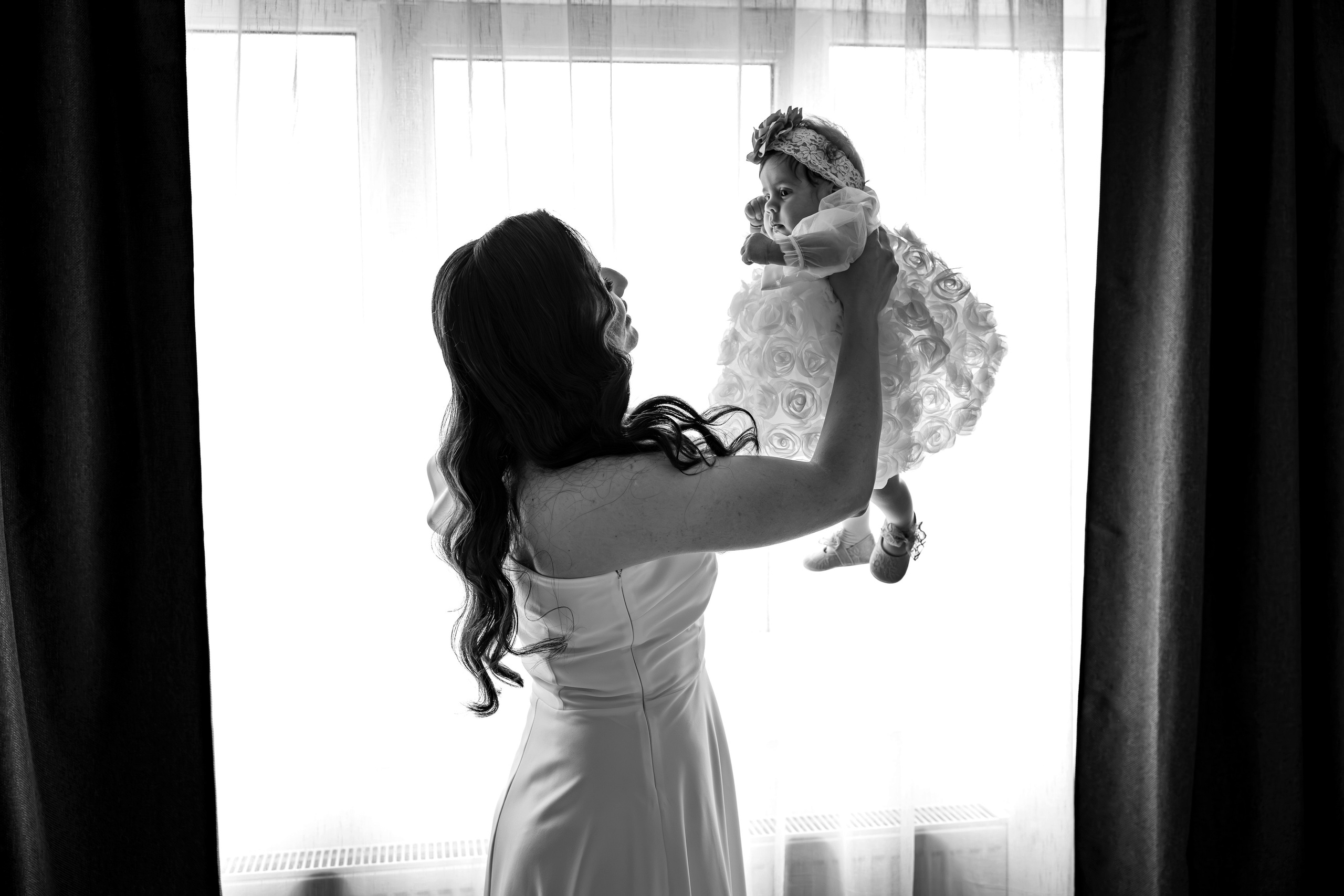 Iris Stefania. Moments By Gub