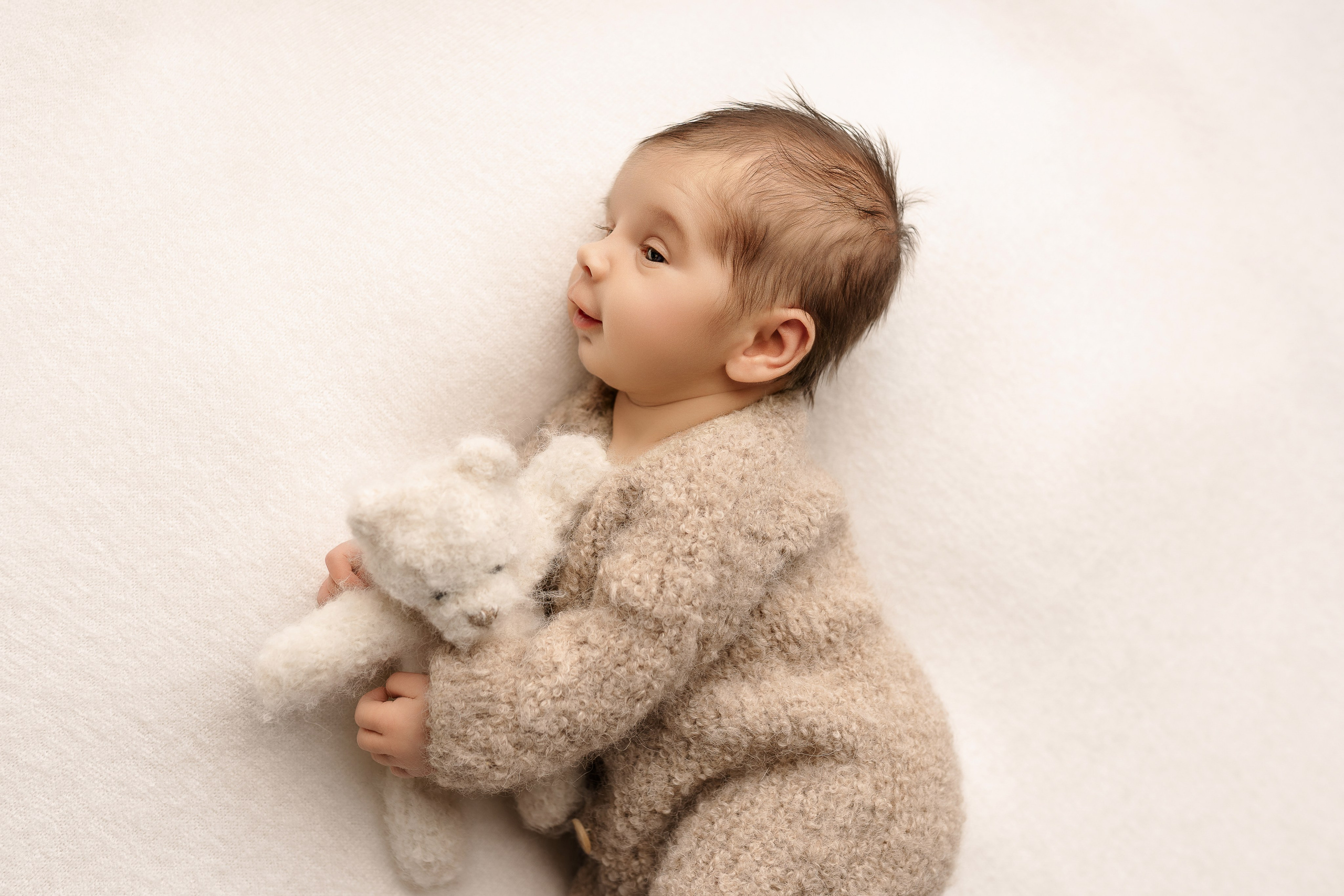 Esu Aleksandra naujagimių ir kudikių fotografė iš Vilniaus