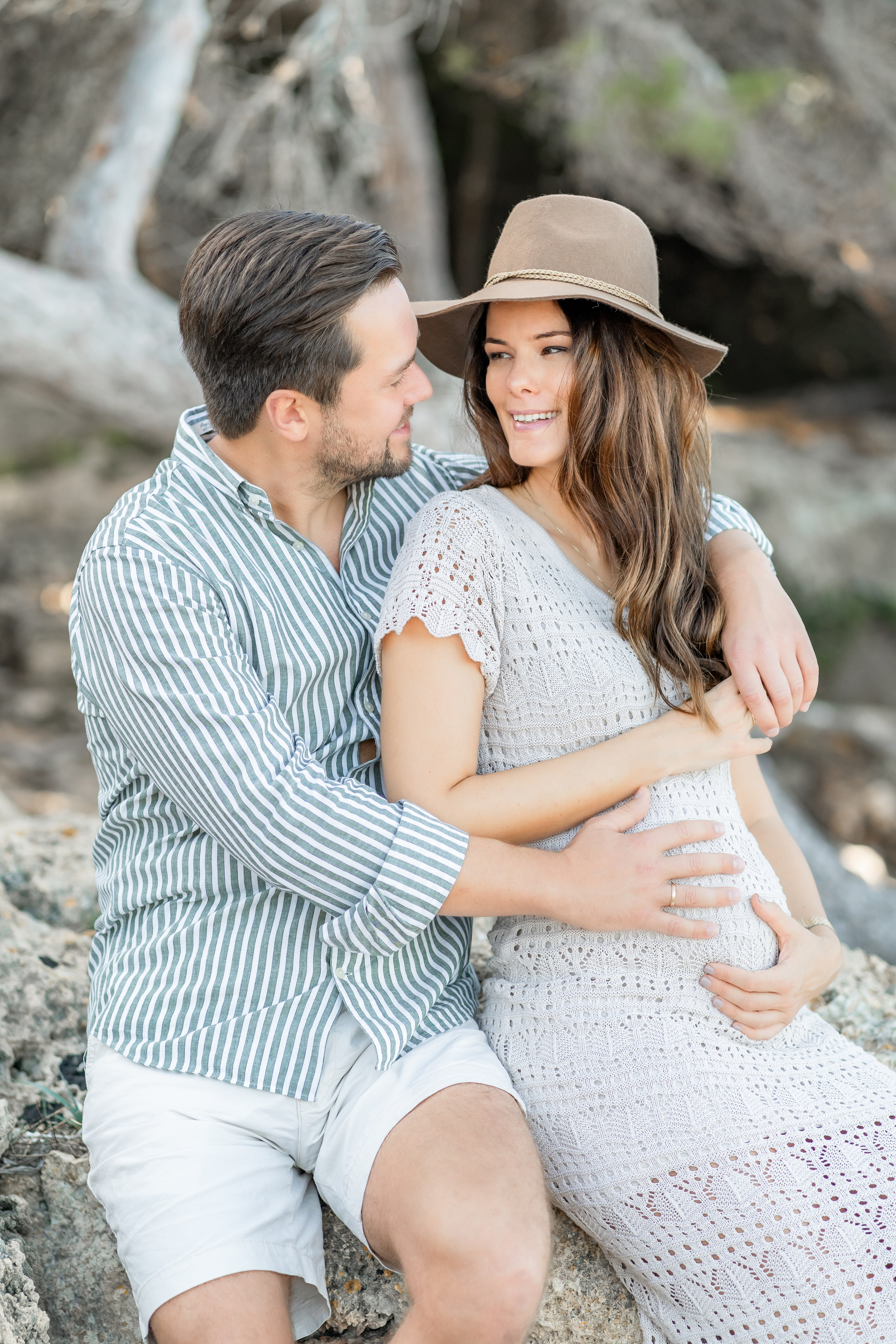 Babybauch Shooting Mallorca. Deine Fotografin auf Mallorca für Familien und Business