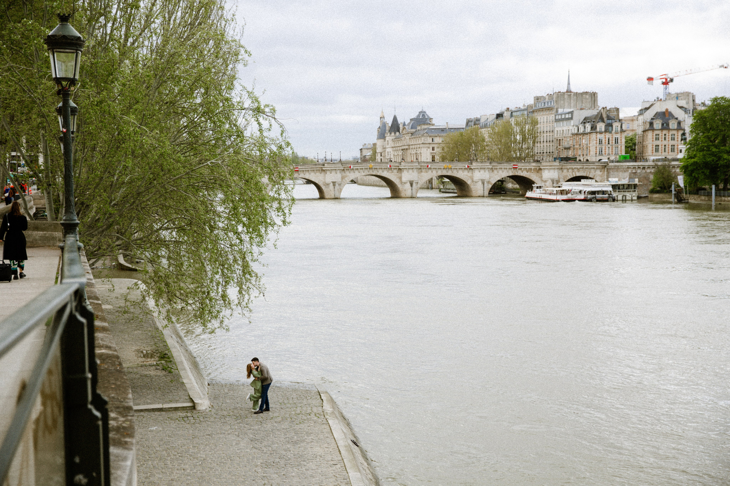 Couple Photo Walk in Paris — Romantic Lifestyle Photography. Paris Wedding Photographer