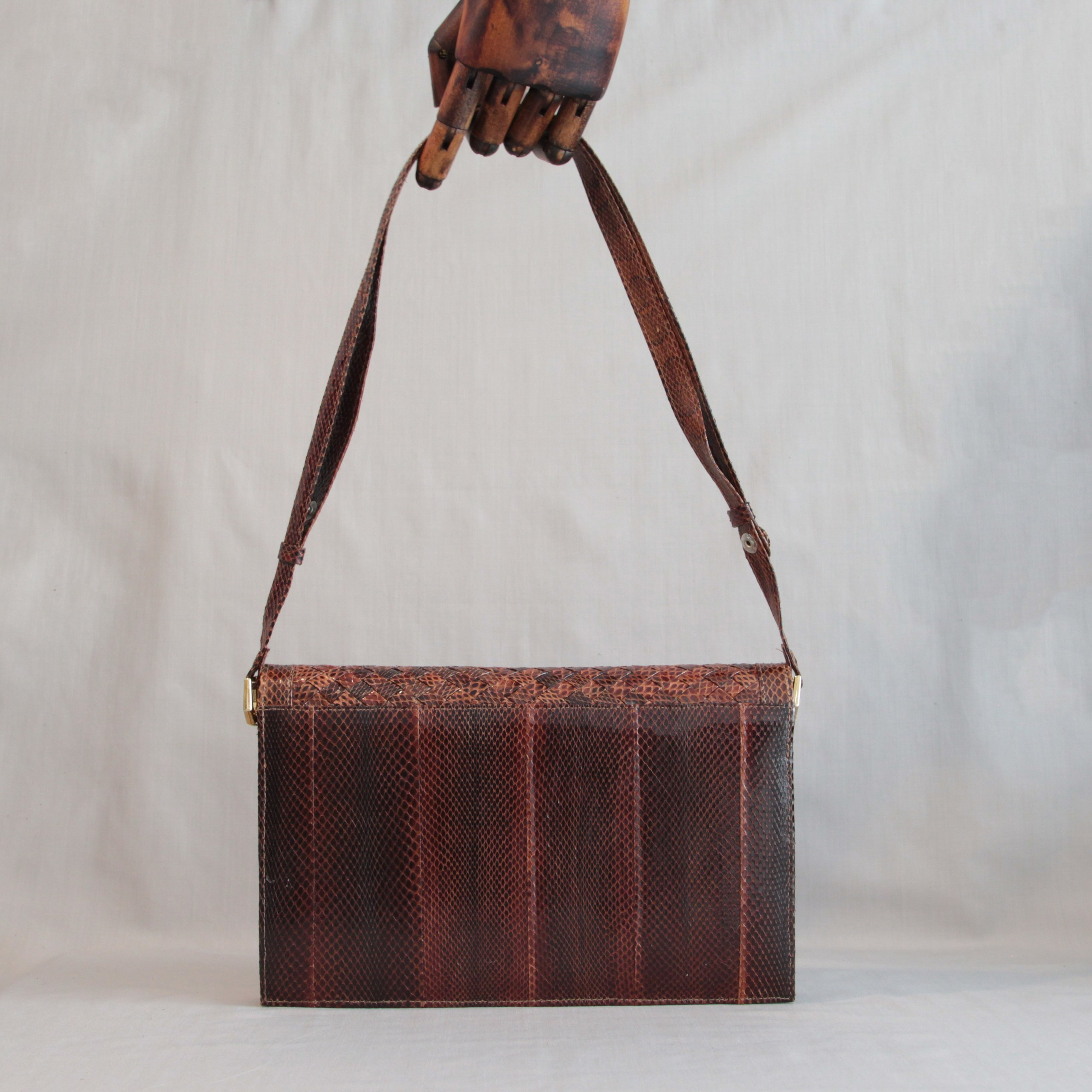 Bag2. Современнные и актикварные украшения в Барселоне, Москве и Санкт-Петербурге