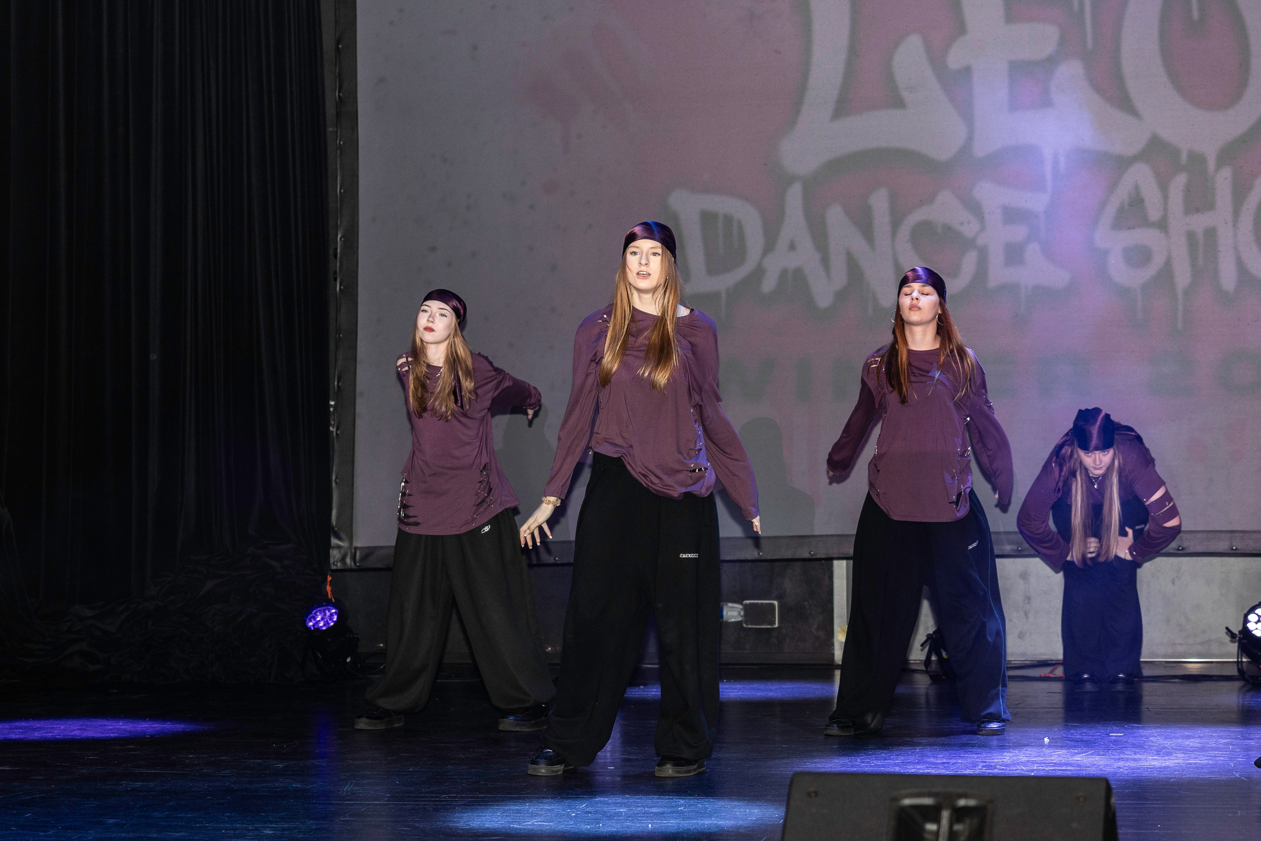 LEO DANCE SHOW WINTER 2025. Семейный и детский фотограф в Варшаве Мила Бобровская