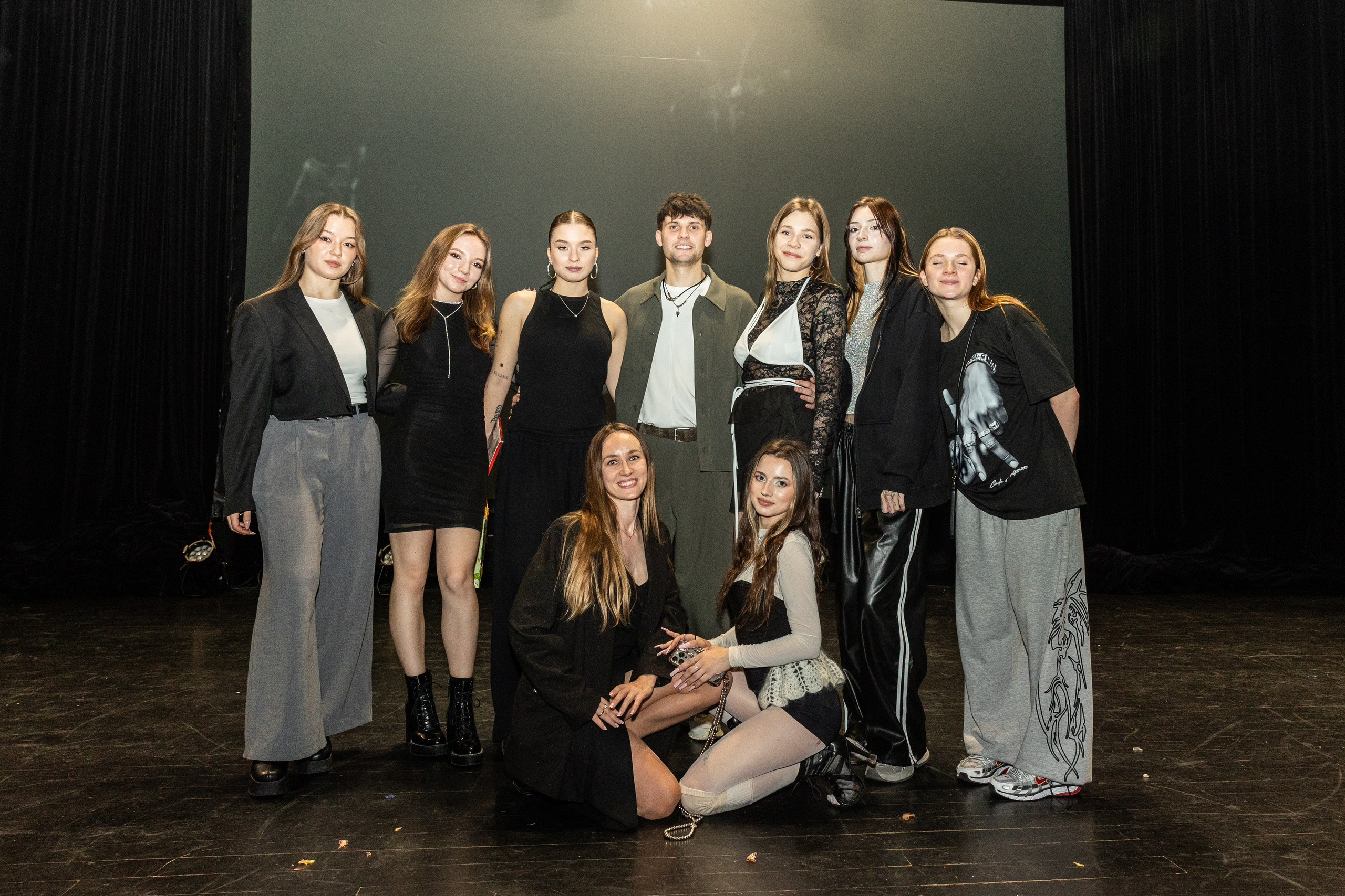 LEO DANCE SHOW WINTER 2025. Семейный и детский фотограф в Варшаве Мила Бобровская