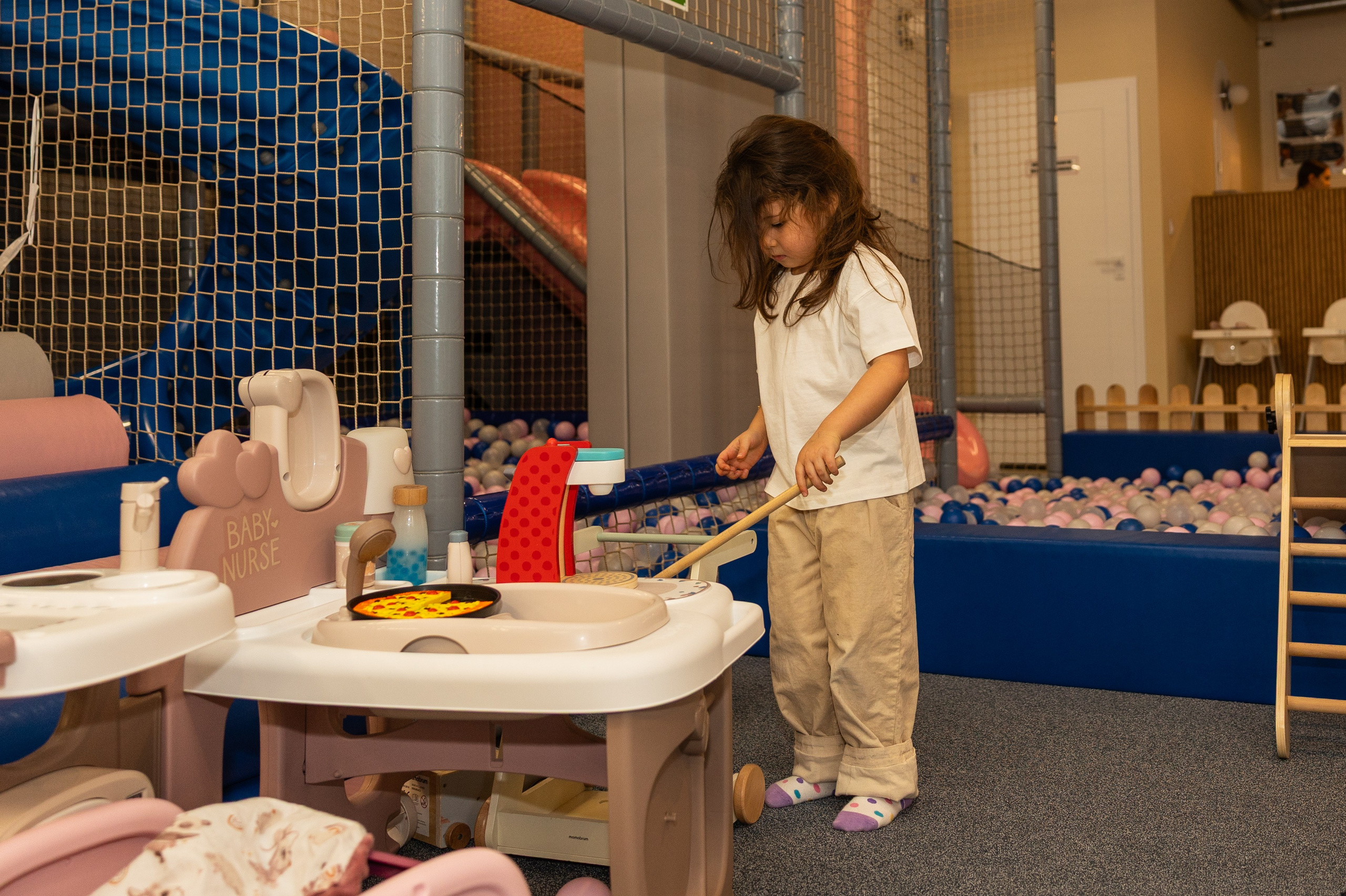 День рождения Артёма 24 января 2026 года. Семейный и детский фотограф в Варшаве Мила Бобровская