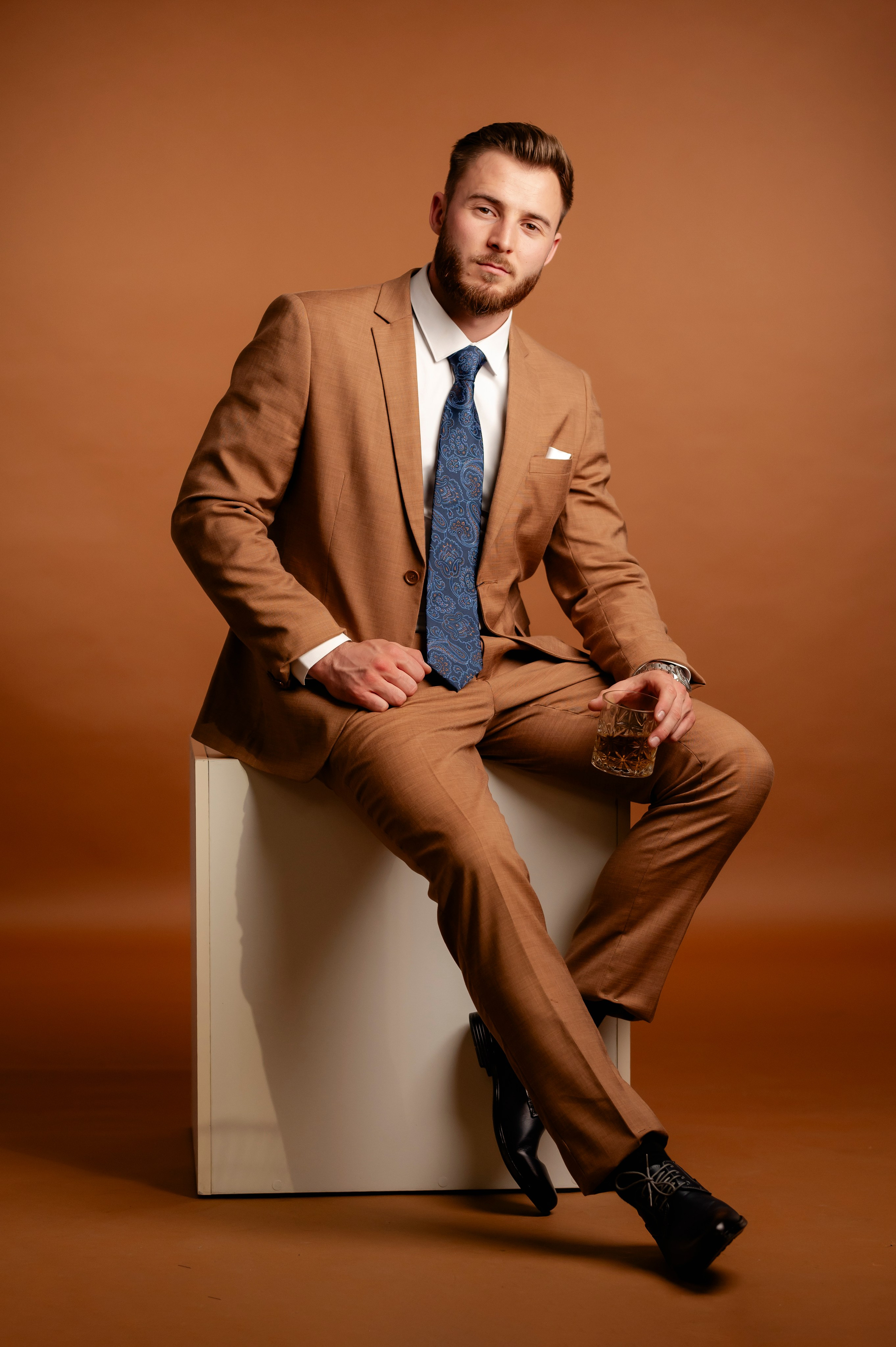 Mihai. Andrei Samuel – Fotograf București | Evenimente, Studio, Imobiliare, Produs