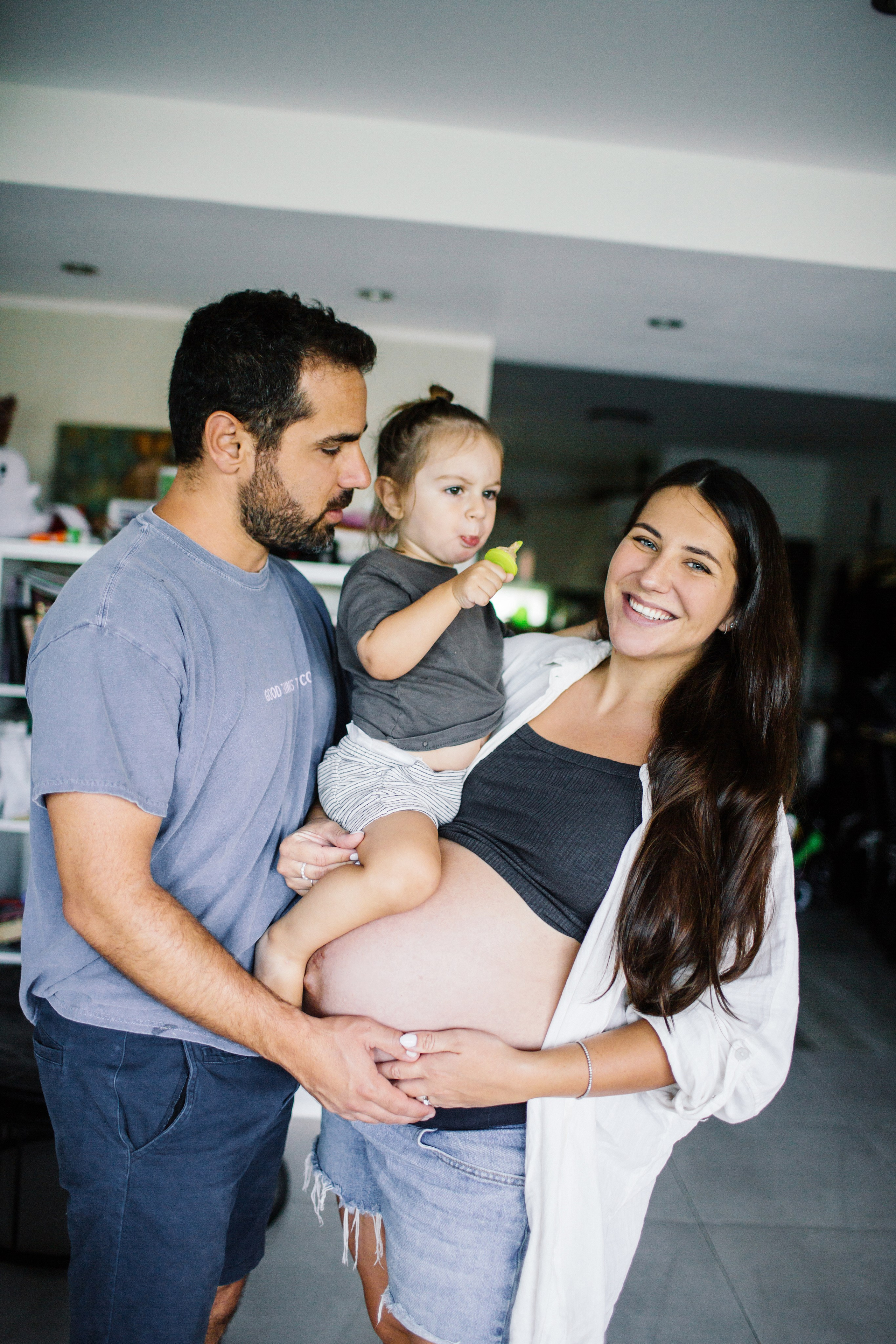 Home story. Family photographer in Israel