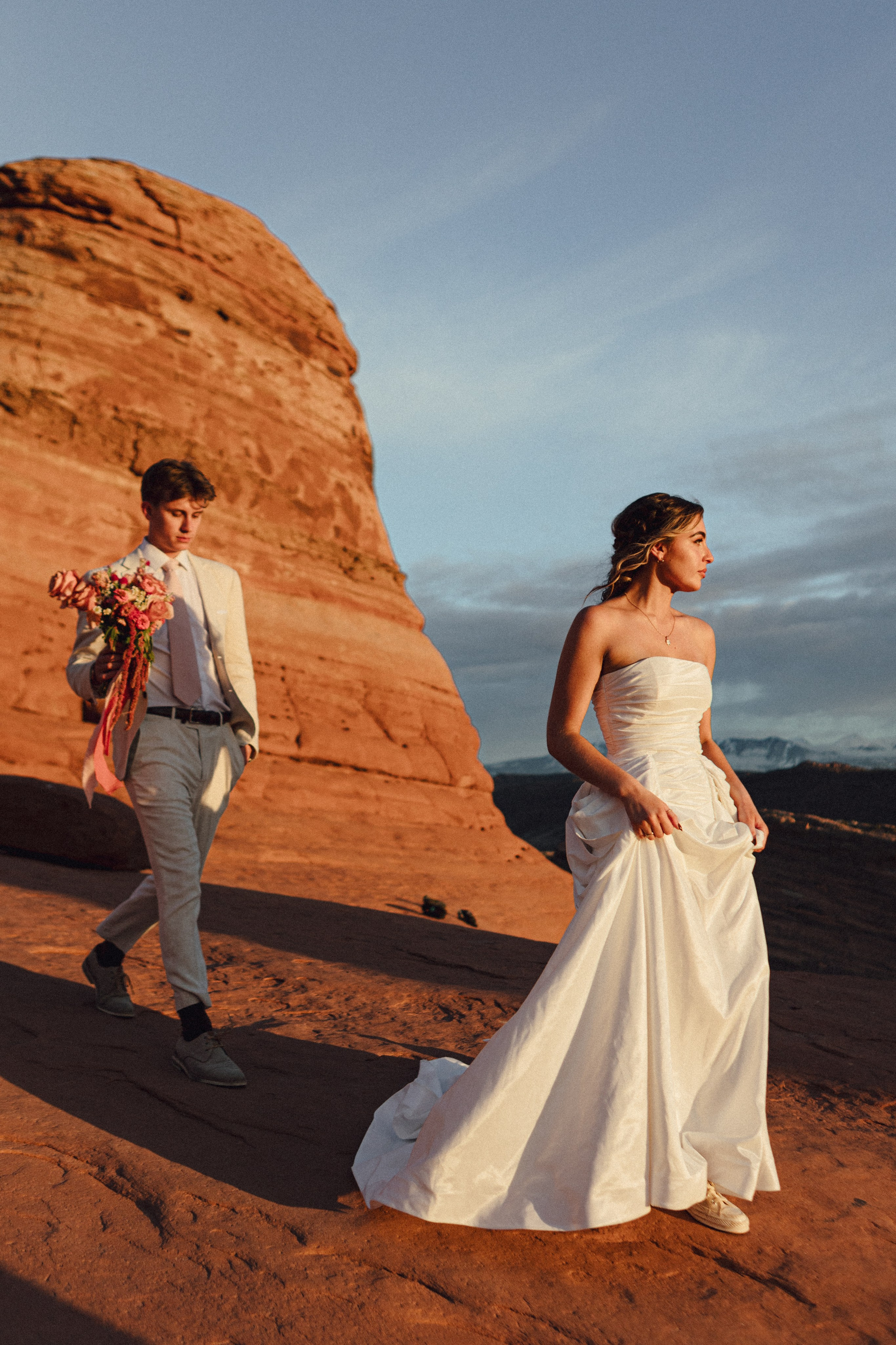 J&J at National Arches. Sara Eulalia | Virginia Photographer