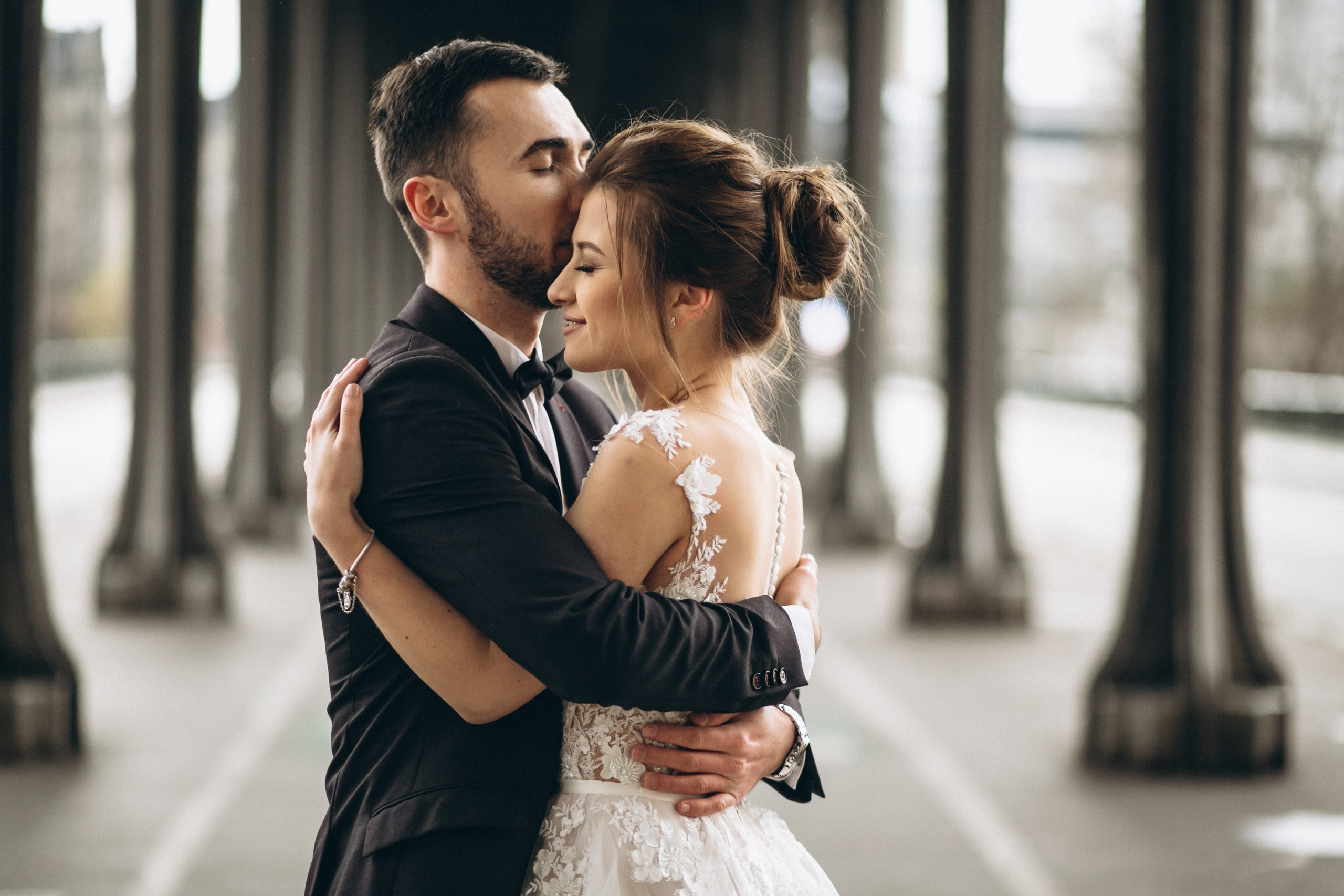 Professional wedding photoshoot in Paris. Alice Bell — Wedding photographer in New York