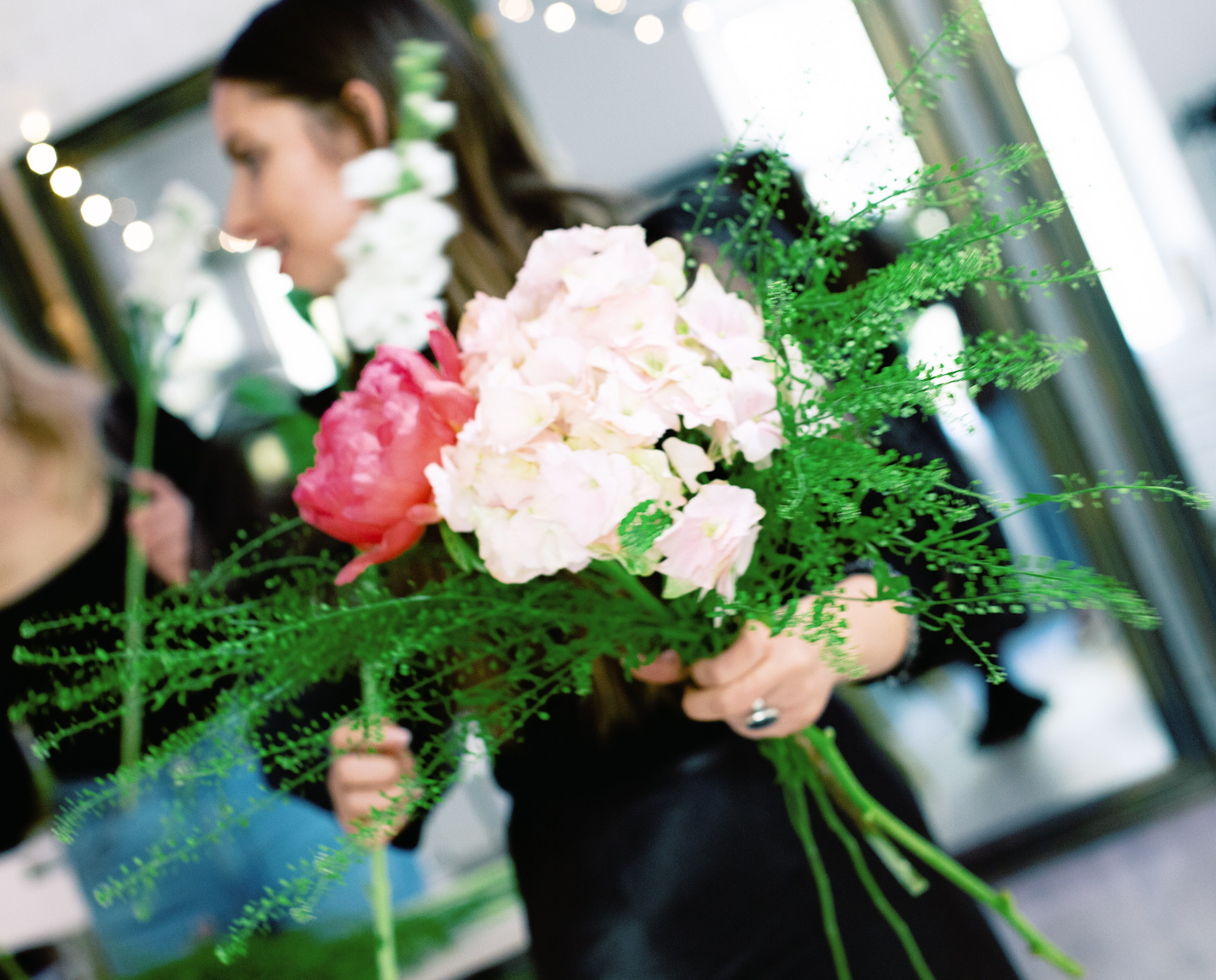 Kwiatowy masterclass. Fotograf w Warszawie Alena Valnai