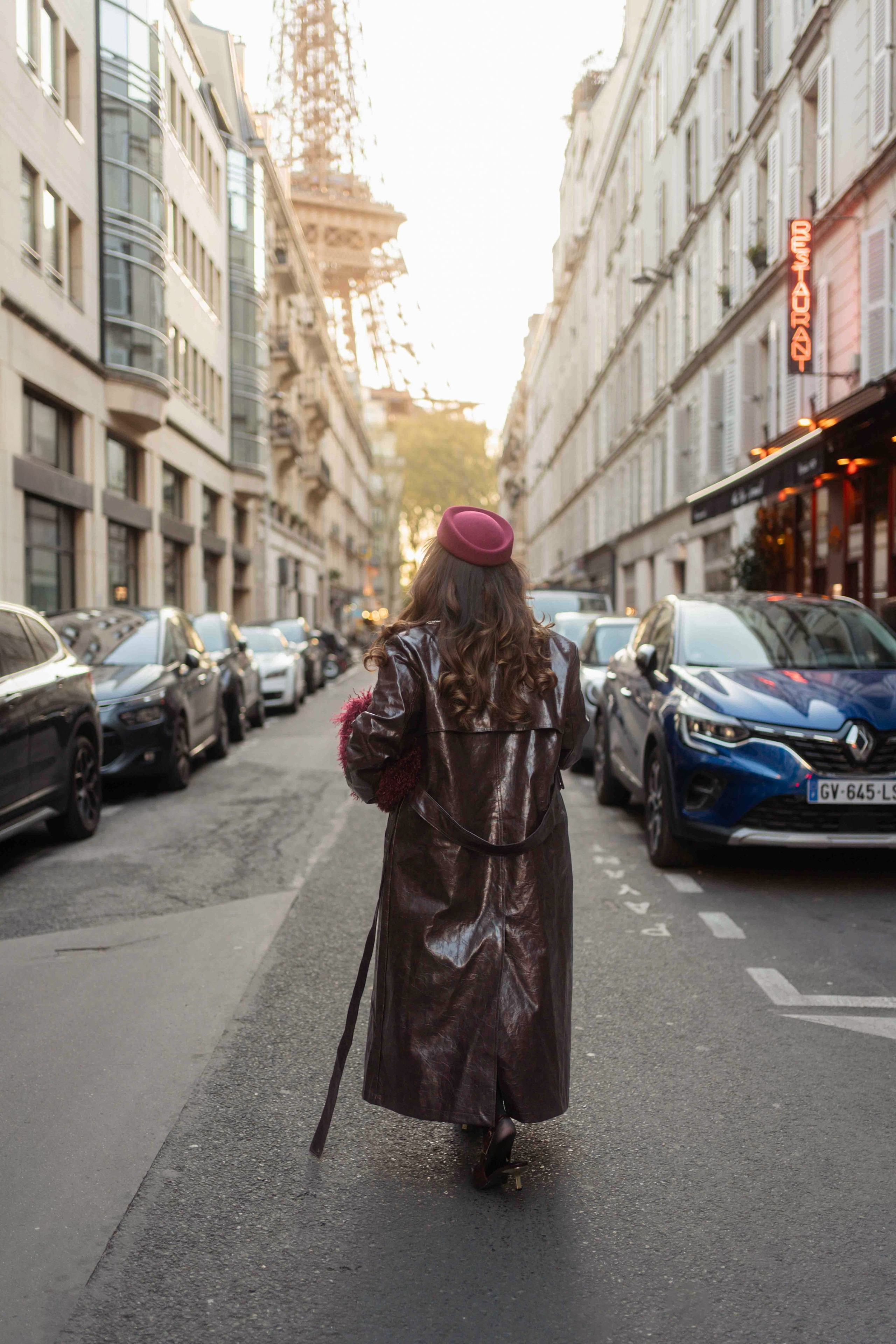 Miriana (1 hour). Photographer in Paris|Solo and groups, portraits & content, couples photo-shoot in Paris at the best locations
