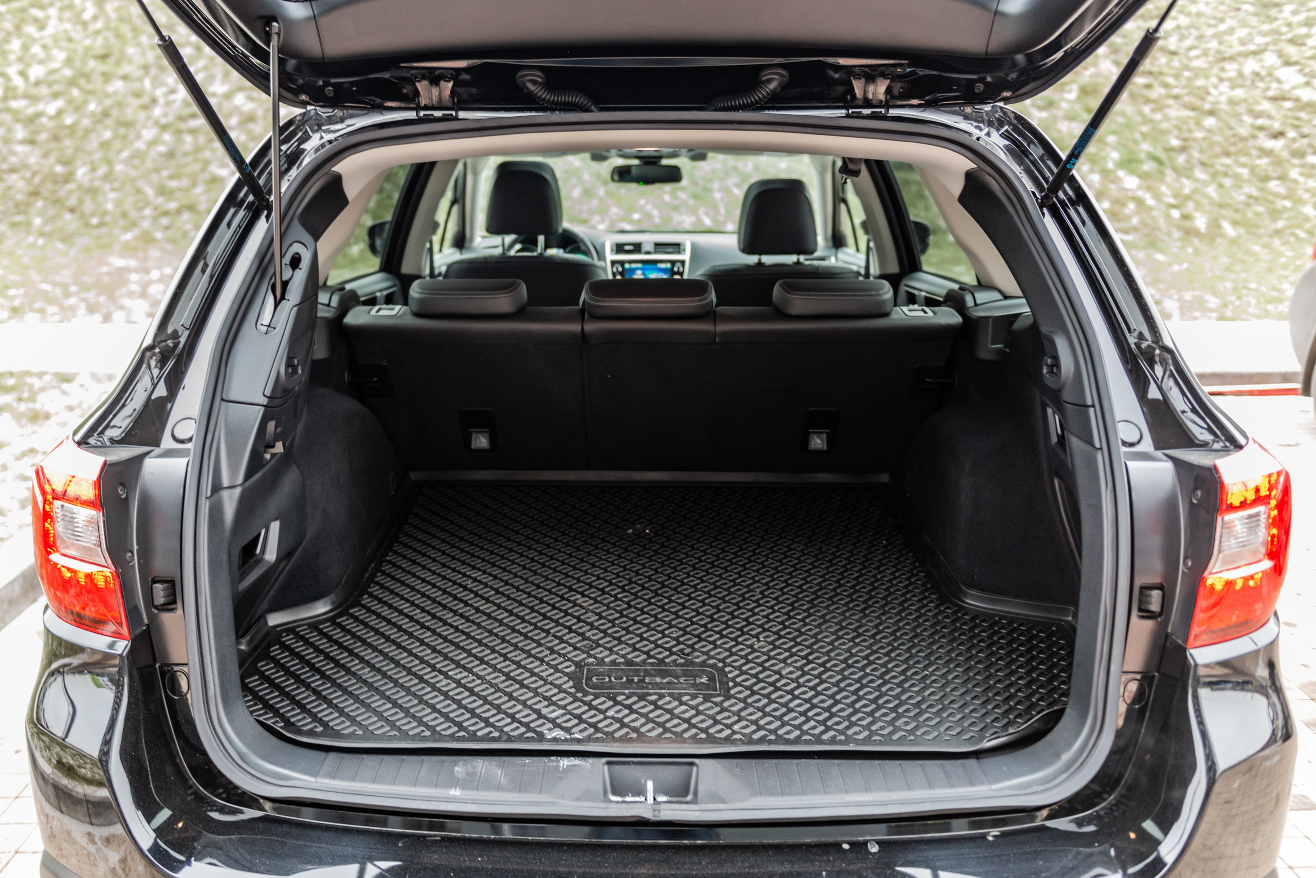 Автомобильная фотосъемка Subaru Outback Black Line. FOTÓGRAFO MÉXICO QUINTANA ROO