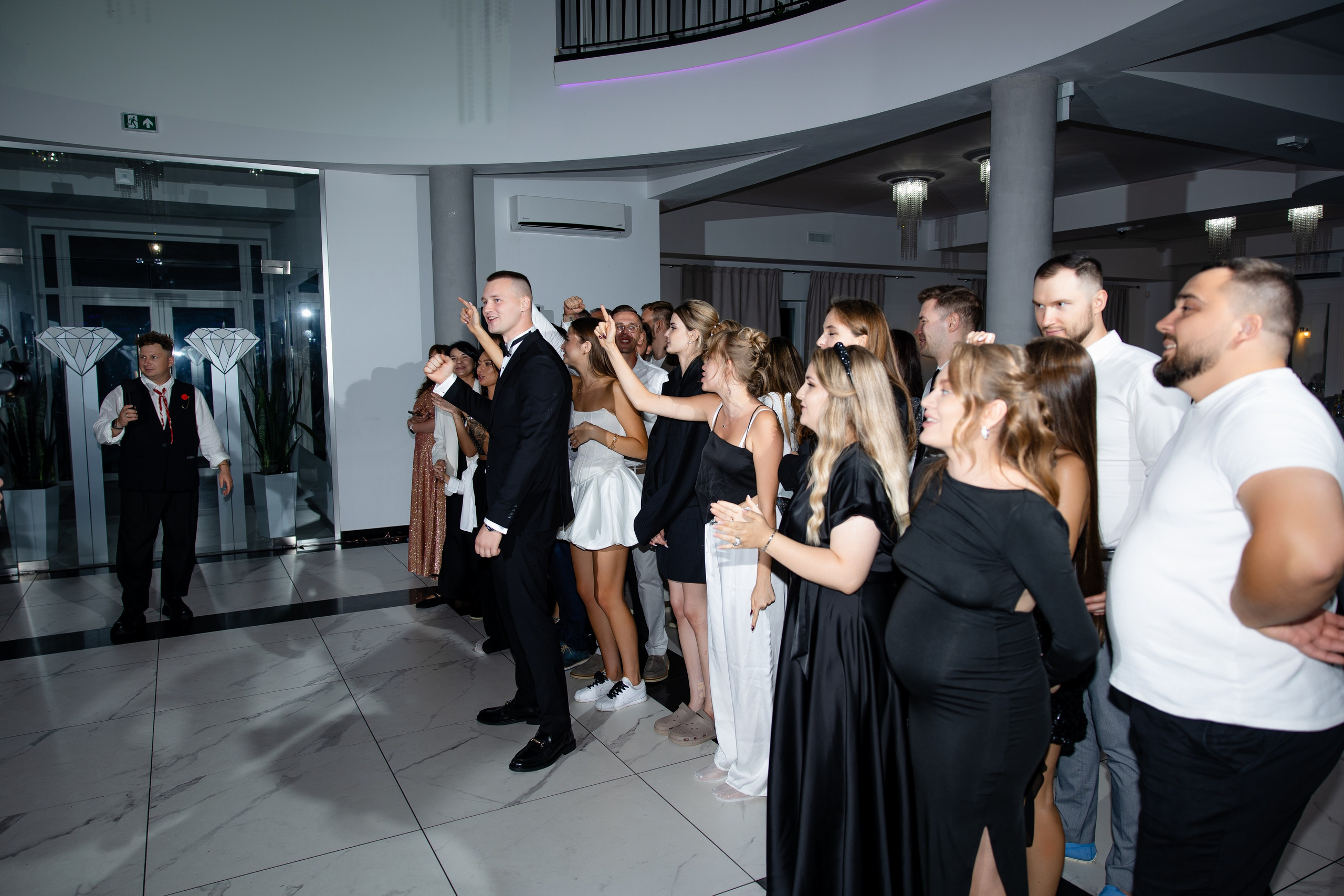 Артур + Анастасія. Весільний, сімейний фотограф Варшава