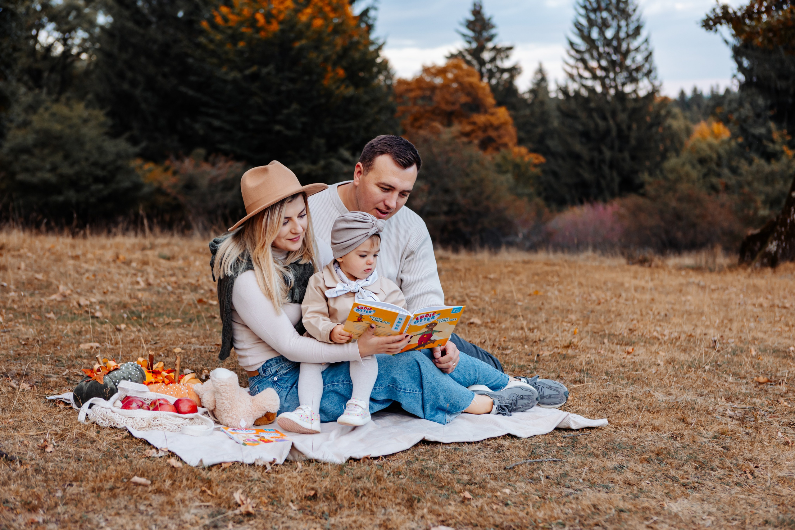 Dorina, Sergiu și Daria. Cristina Andronache fotograf Brașov fotograf de familie fotograf de nunta Brașov