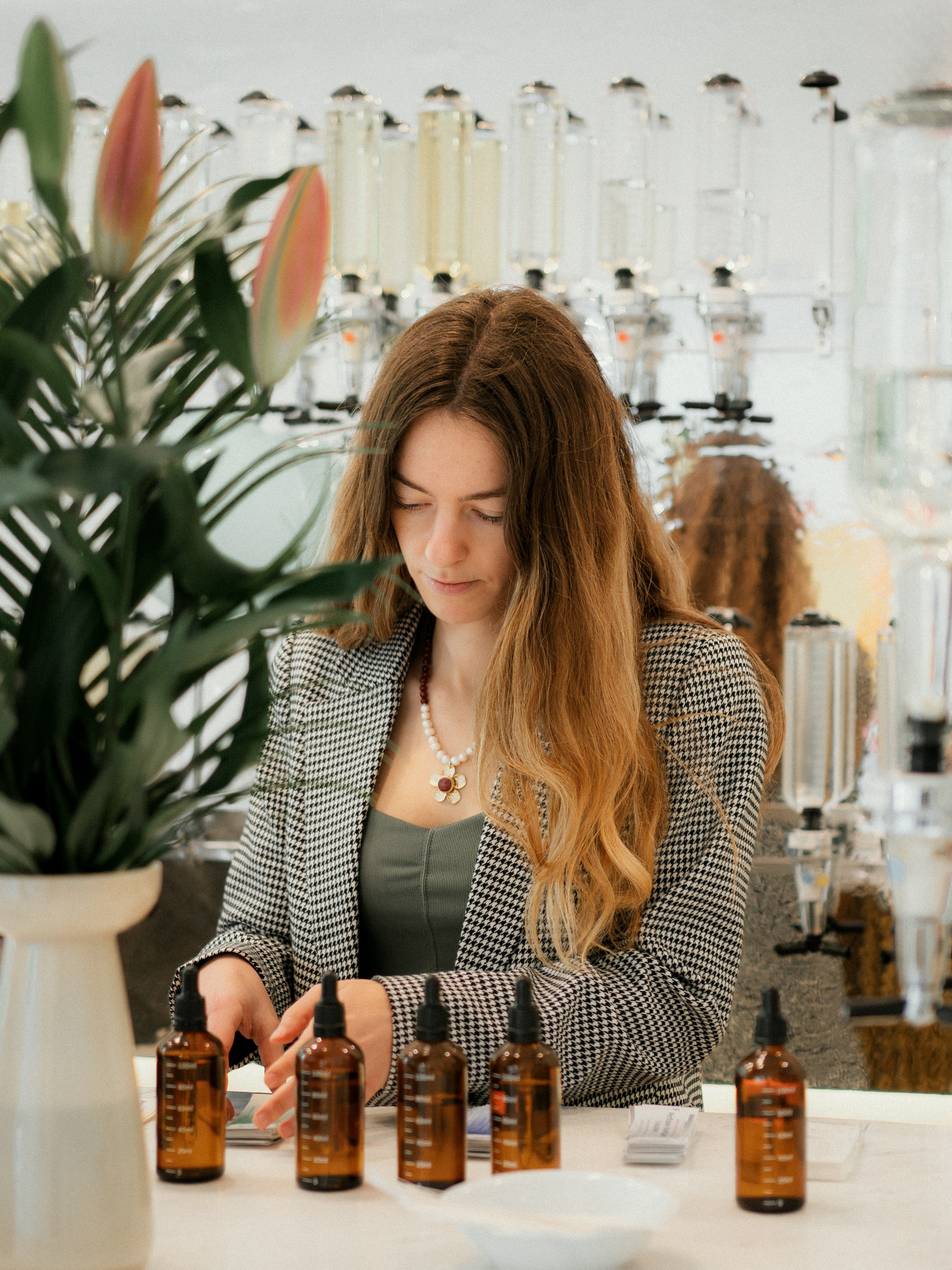 Perfume Bar opening. Portrait Lifestyle Photographer in Munich — Polina Cherkasova