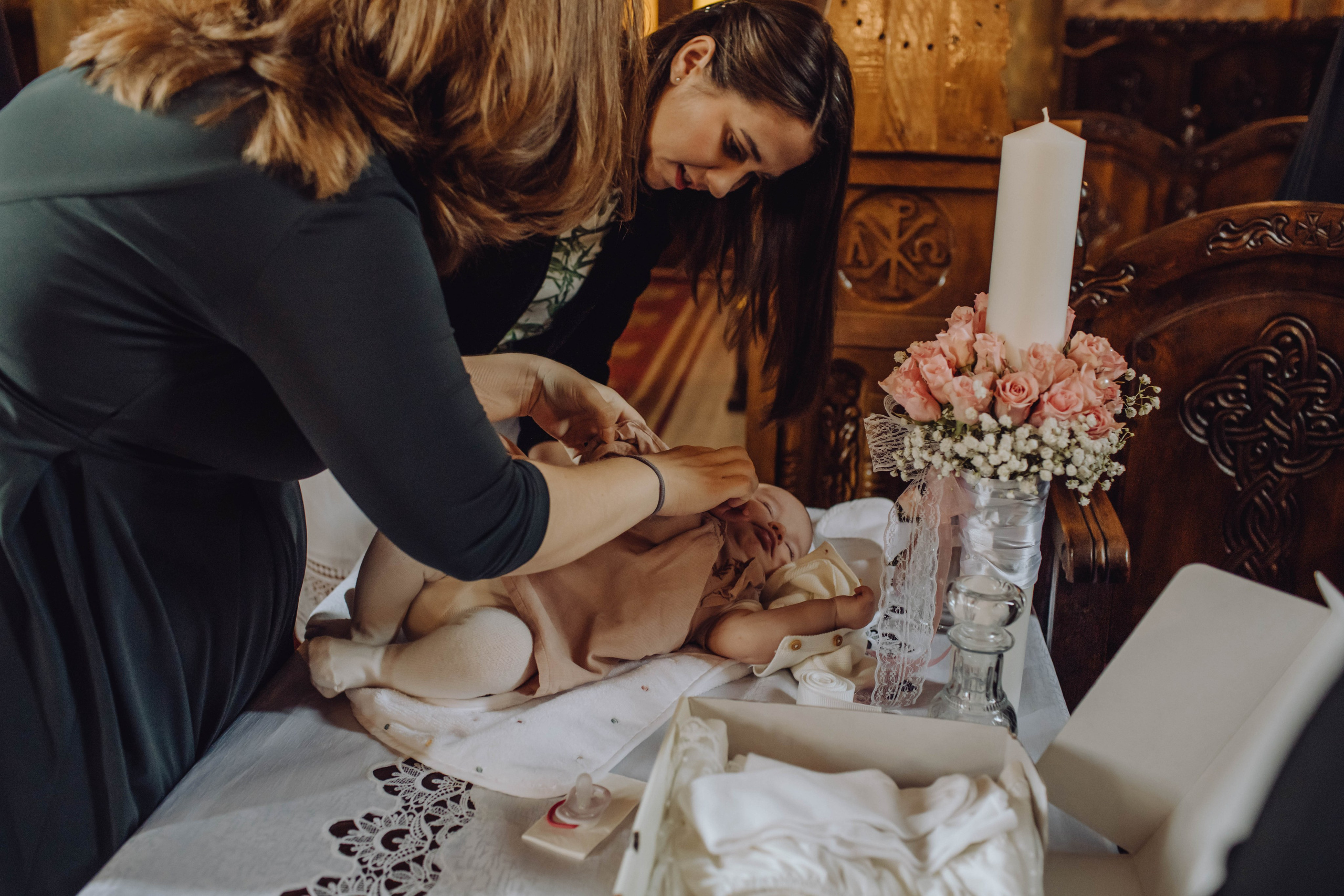 Ana. Wedding & couple photographer from Romania Rut Vetan